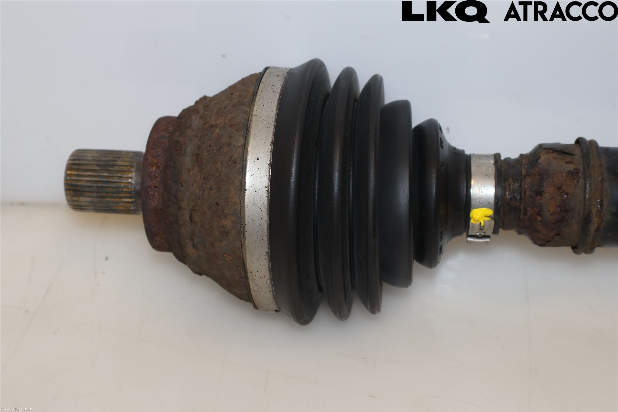 Volkswagen VW PASSAT 11-14 Drivaxel Fram Höger