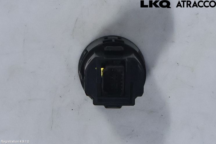 Toyota C-HR 24- Startknapp Personbil