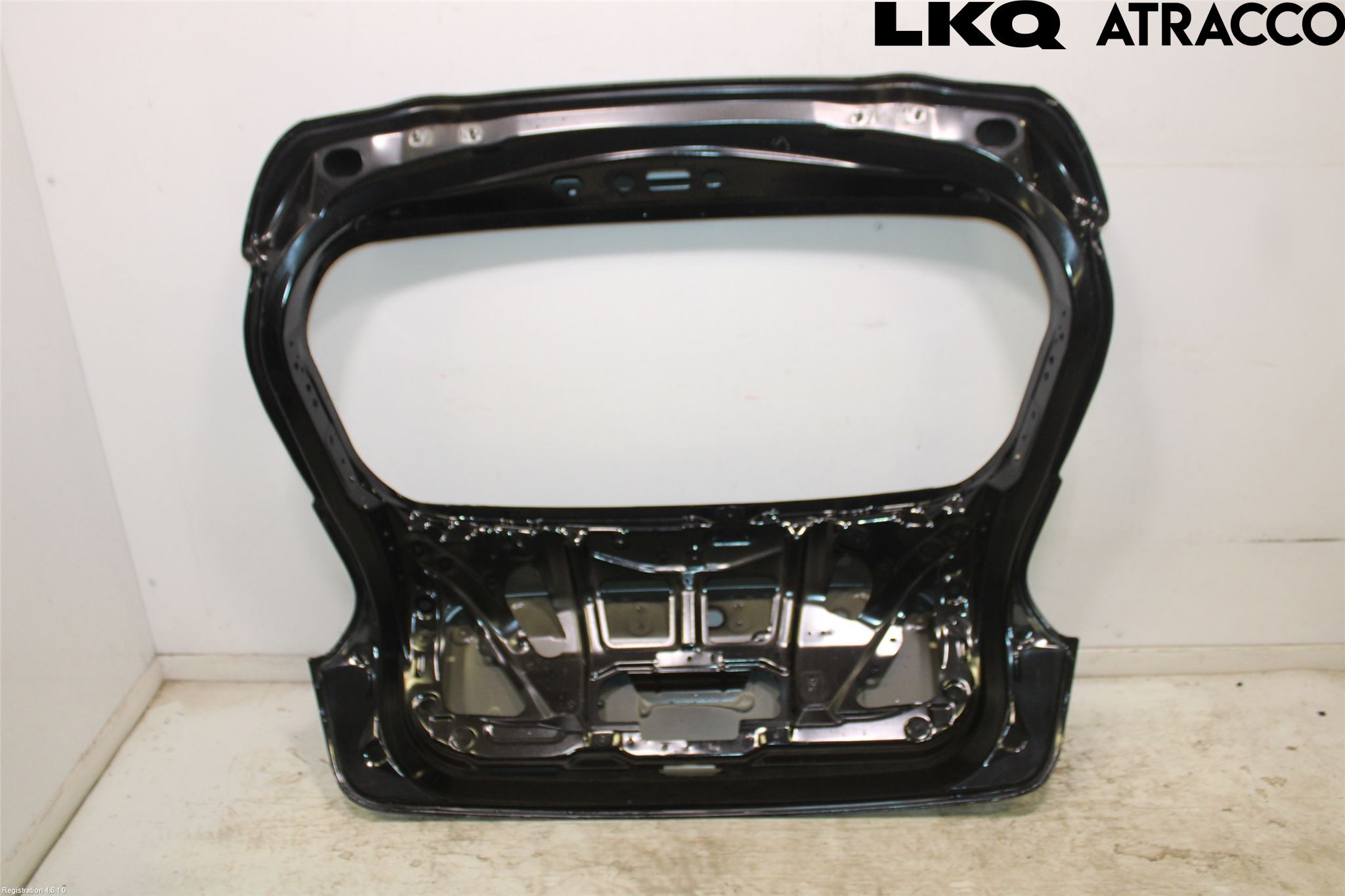 Nissan JUKE 14-19 Baklucka Kombi