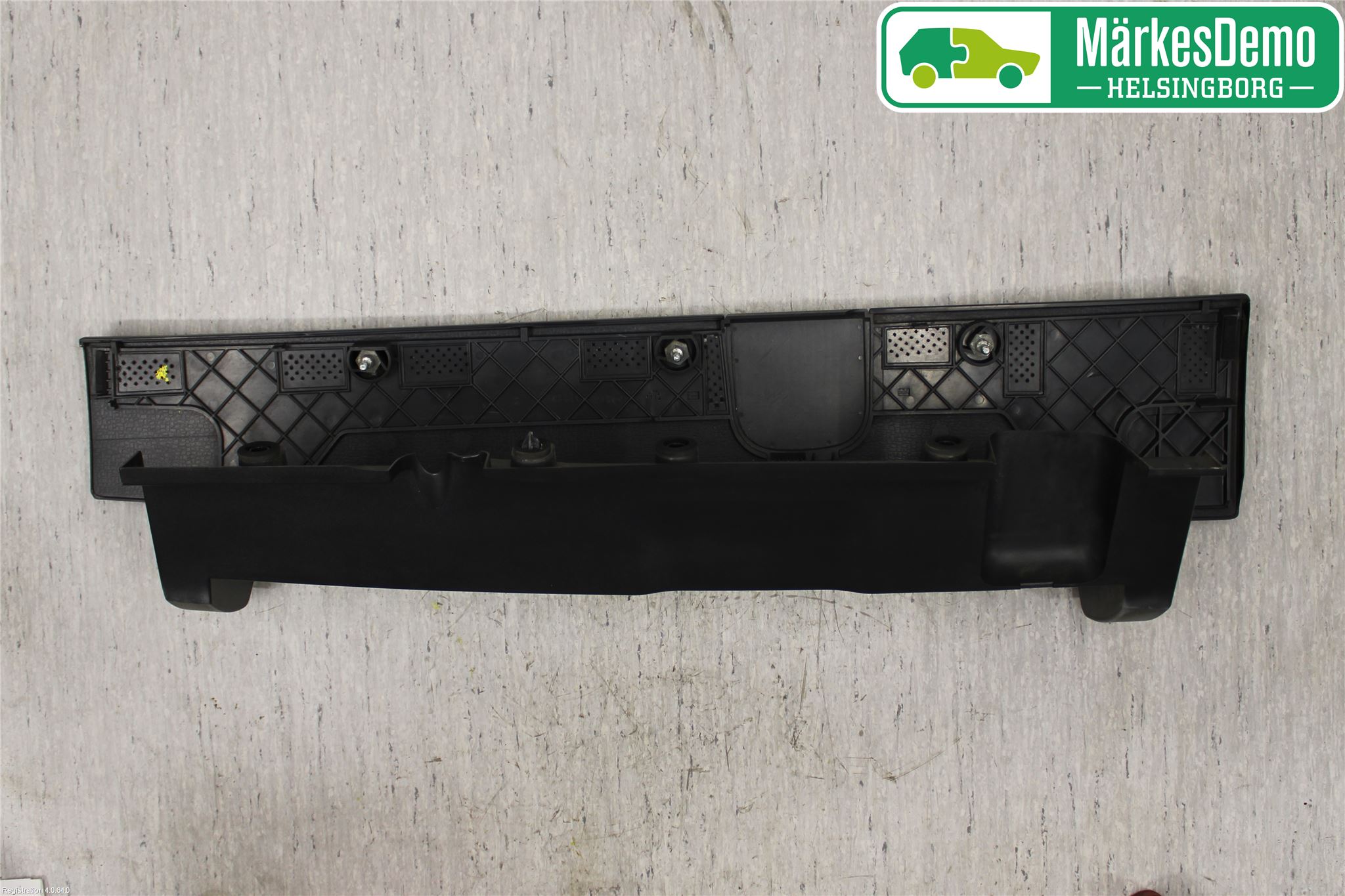 Nissan PRIMASTAR Bakljussarg