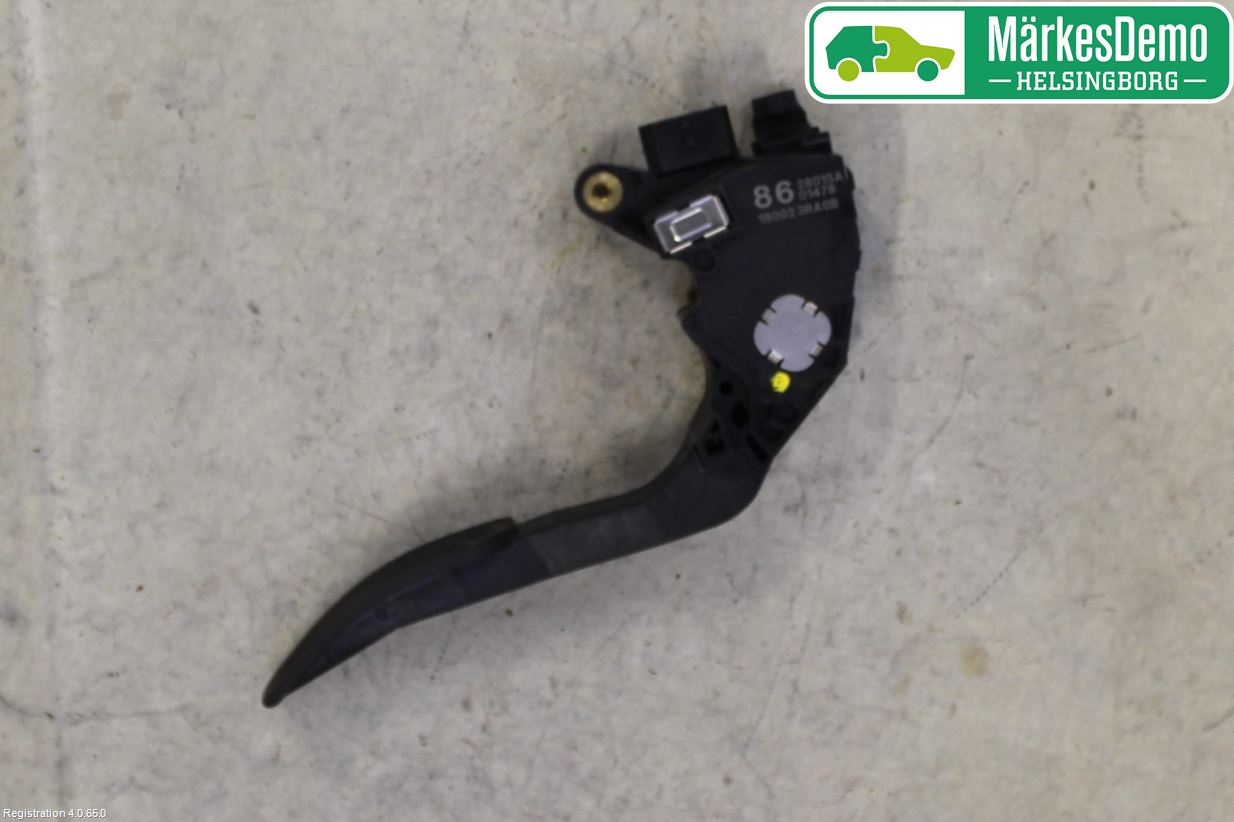 Nissan JUKE 14-19 Gaspedal