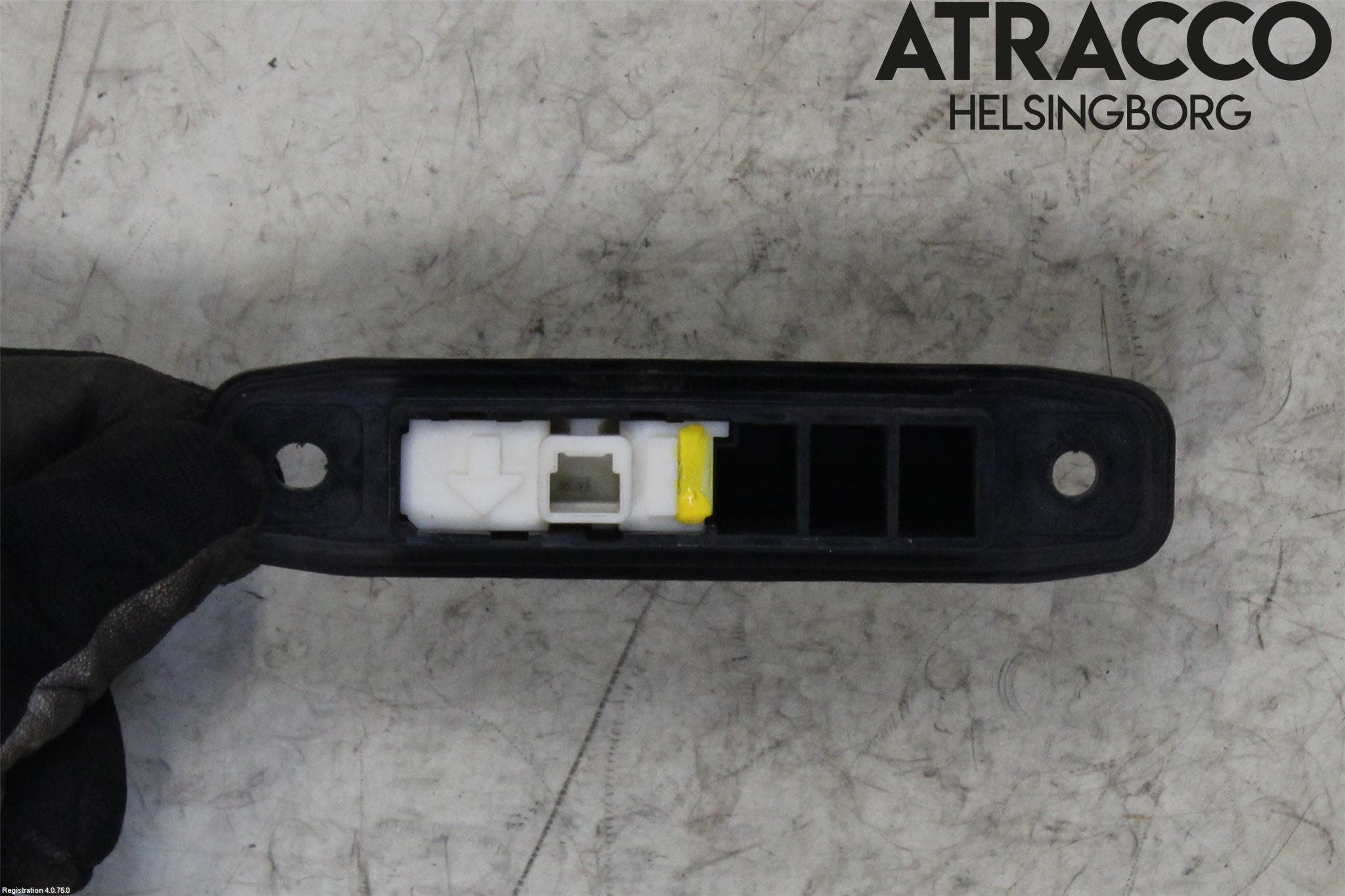 Toyota YARIS XP130 15-20 Bakluckehandtag