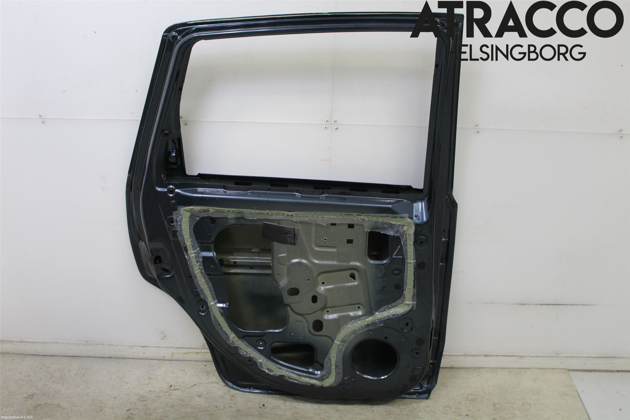 Nissan NOTE E11 06-14 Dörr Bak Vänster