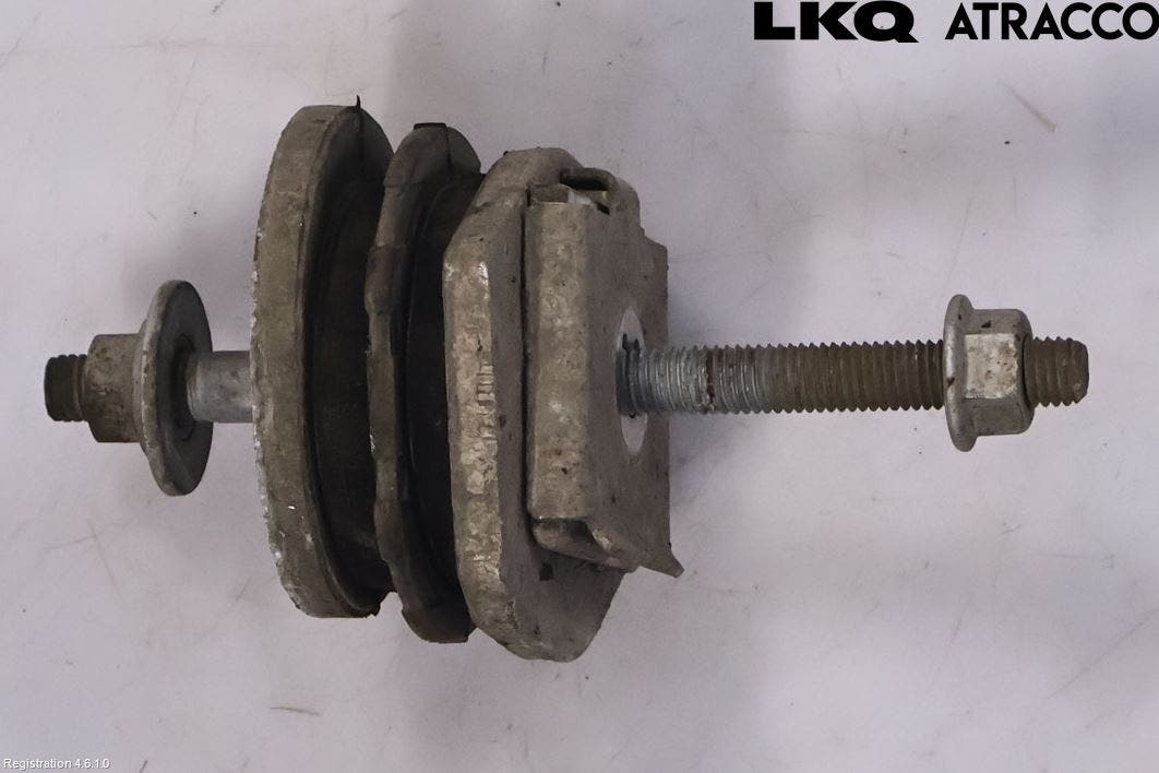 Volvo V60 19- Bladfjäderhänke Bak