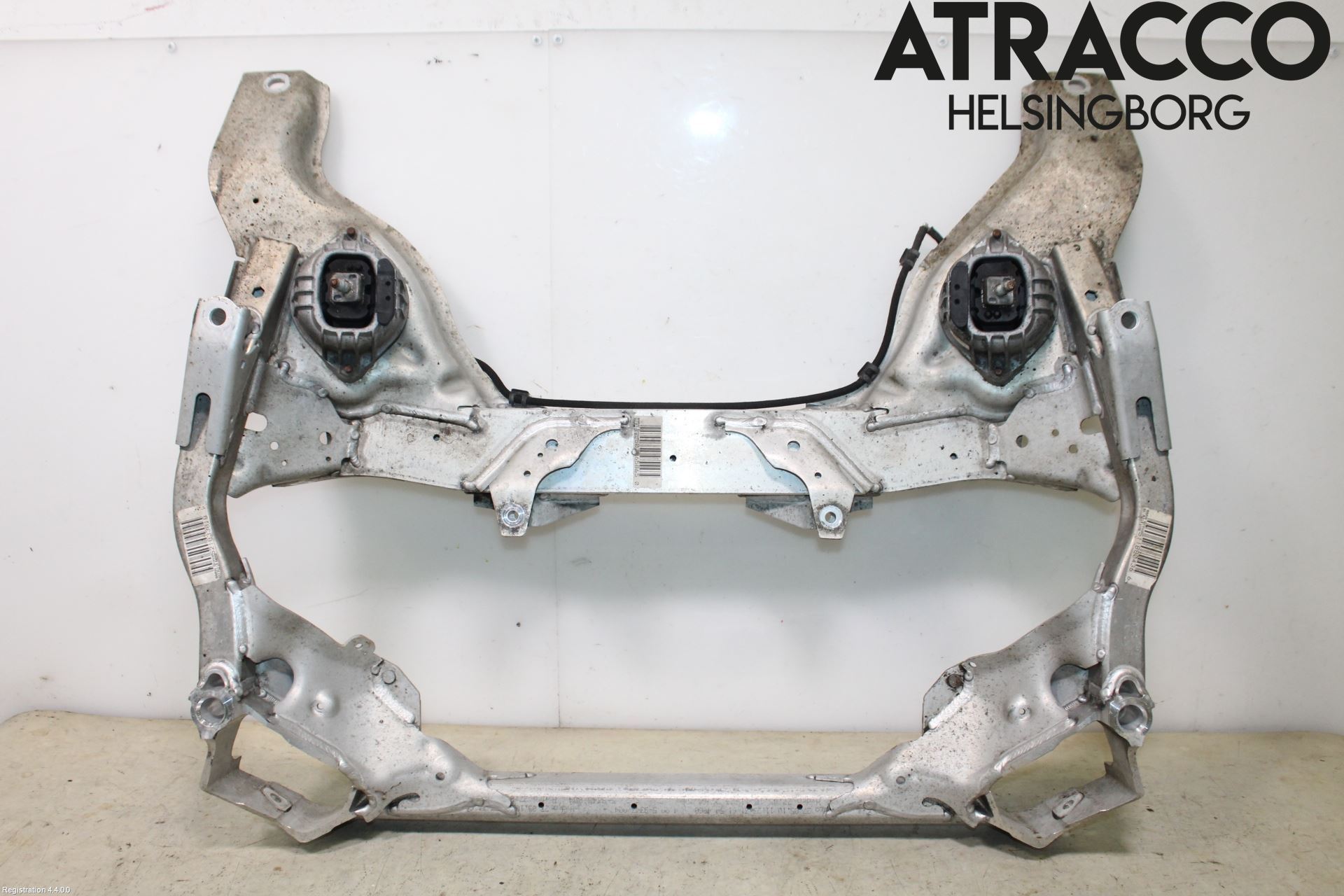 BMW 3 E90/91 SED/TOU 05-12 Framvagnsbalk