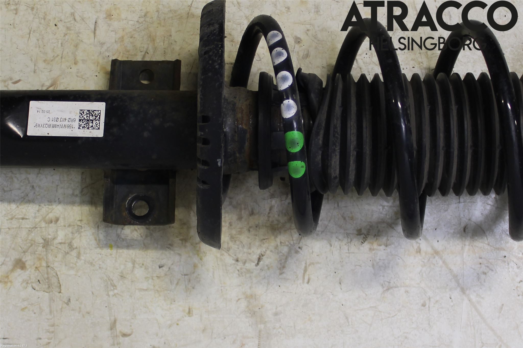 Volkswagen VW POLO 10-17 Fjäderben Fram Höger