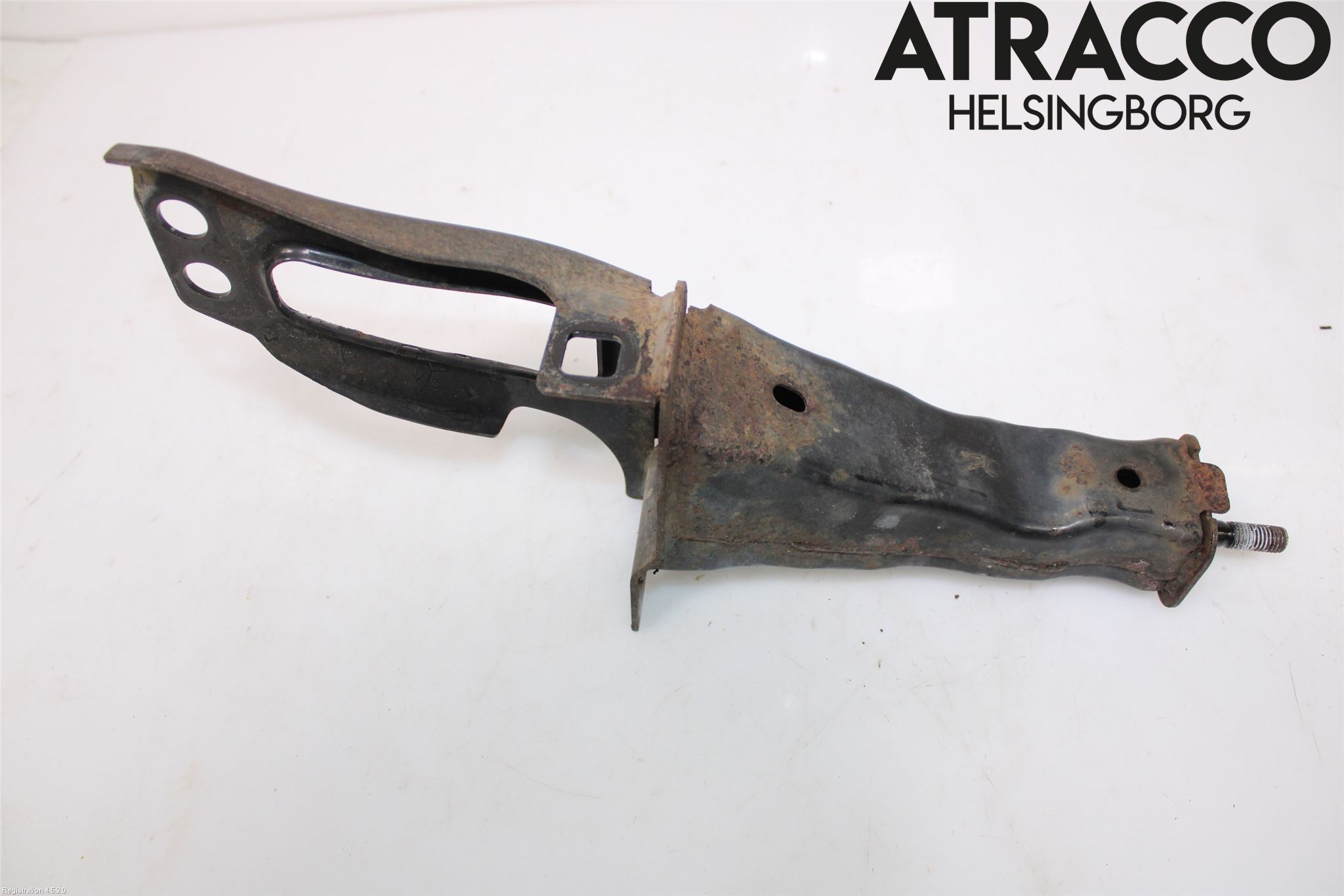 Volvo XC70 08-13 Stötfångarbärjärn Fram