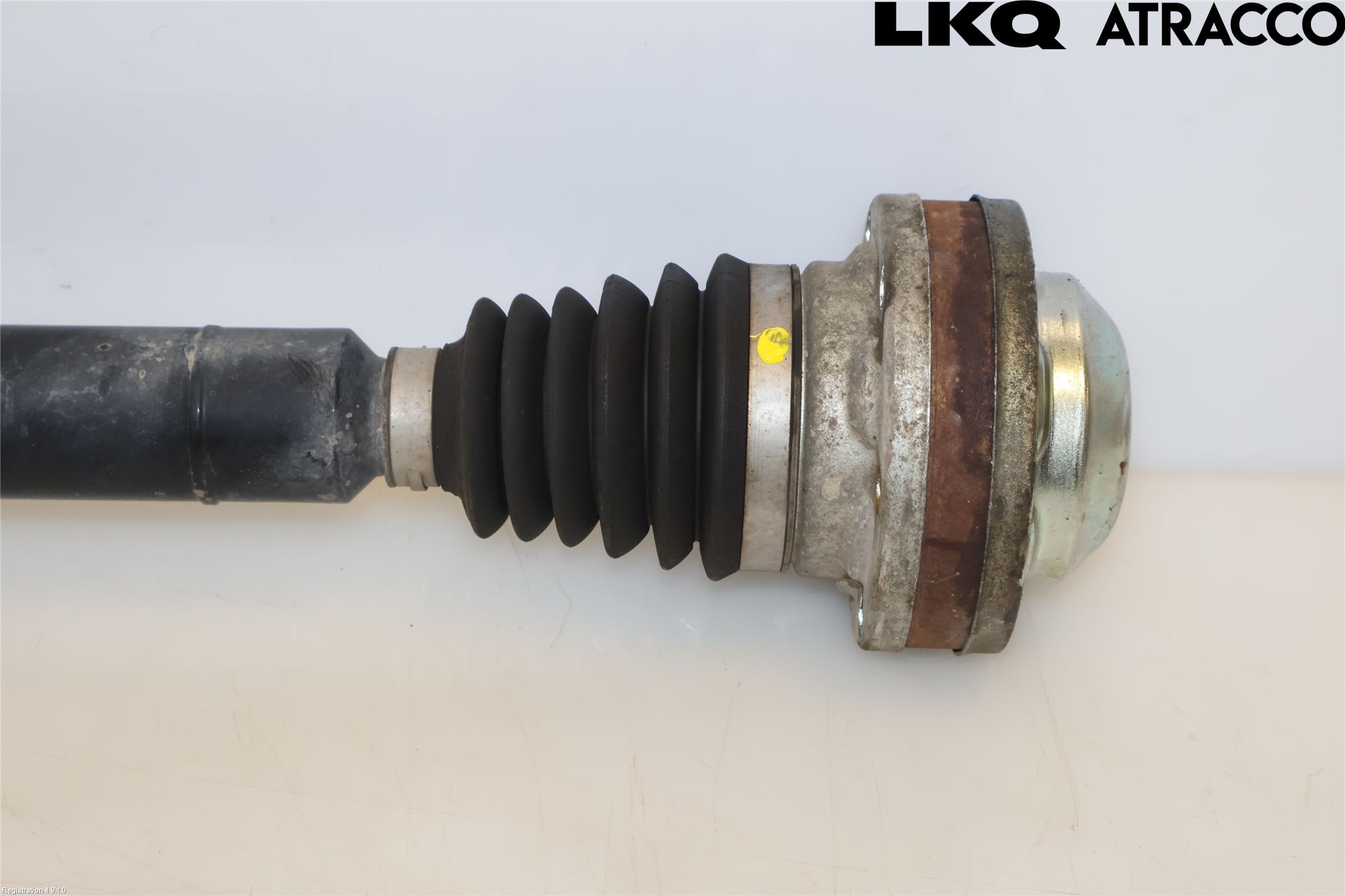 Volkswagen VW PASSAT 15-19 Drivaxel Fram Höger