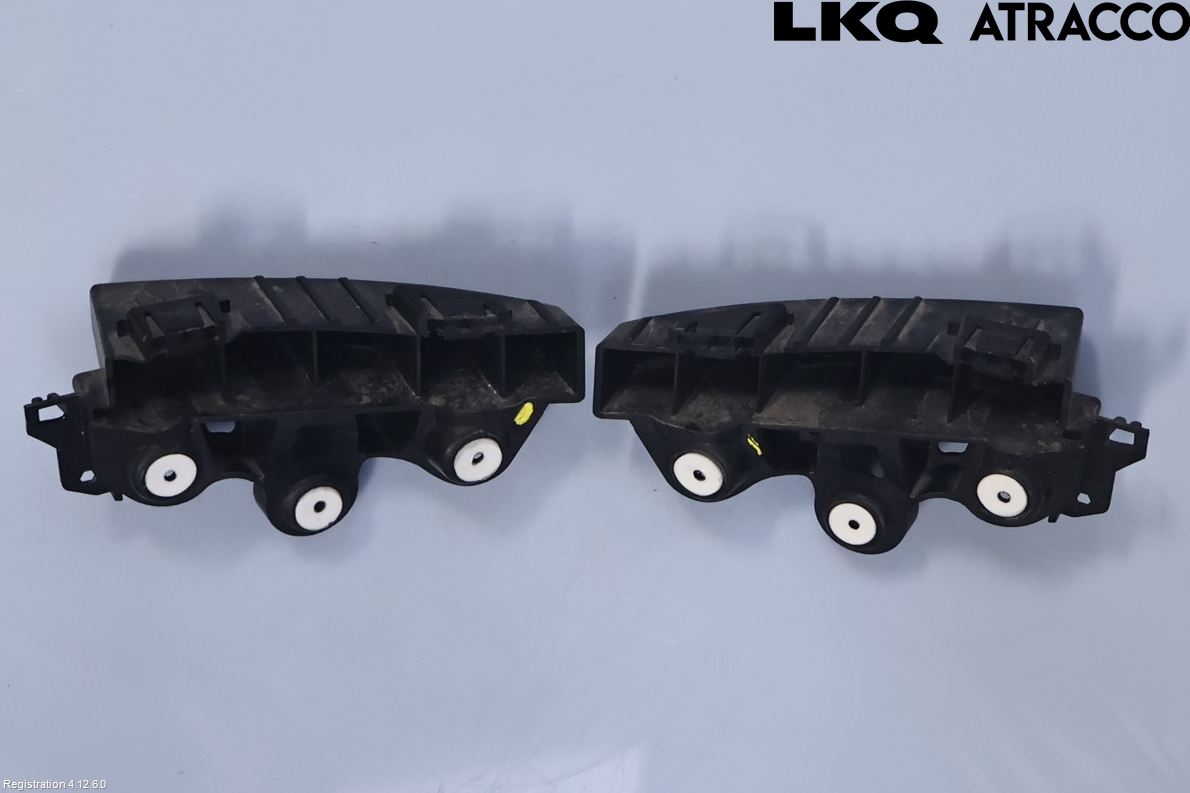 Citroen COTROEN C3 17-24 Stötfångarfäste Bak Vä