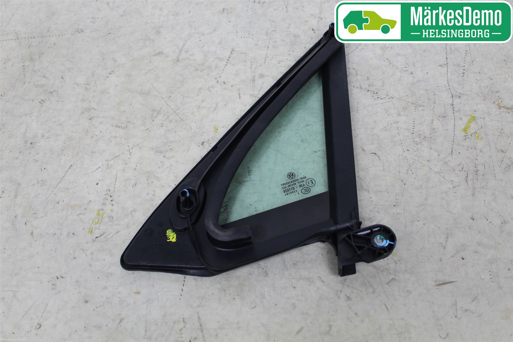 Volkswagen VW PASSAT 15-19 Dörruta Fram Lilla Hö