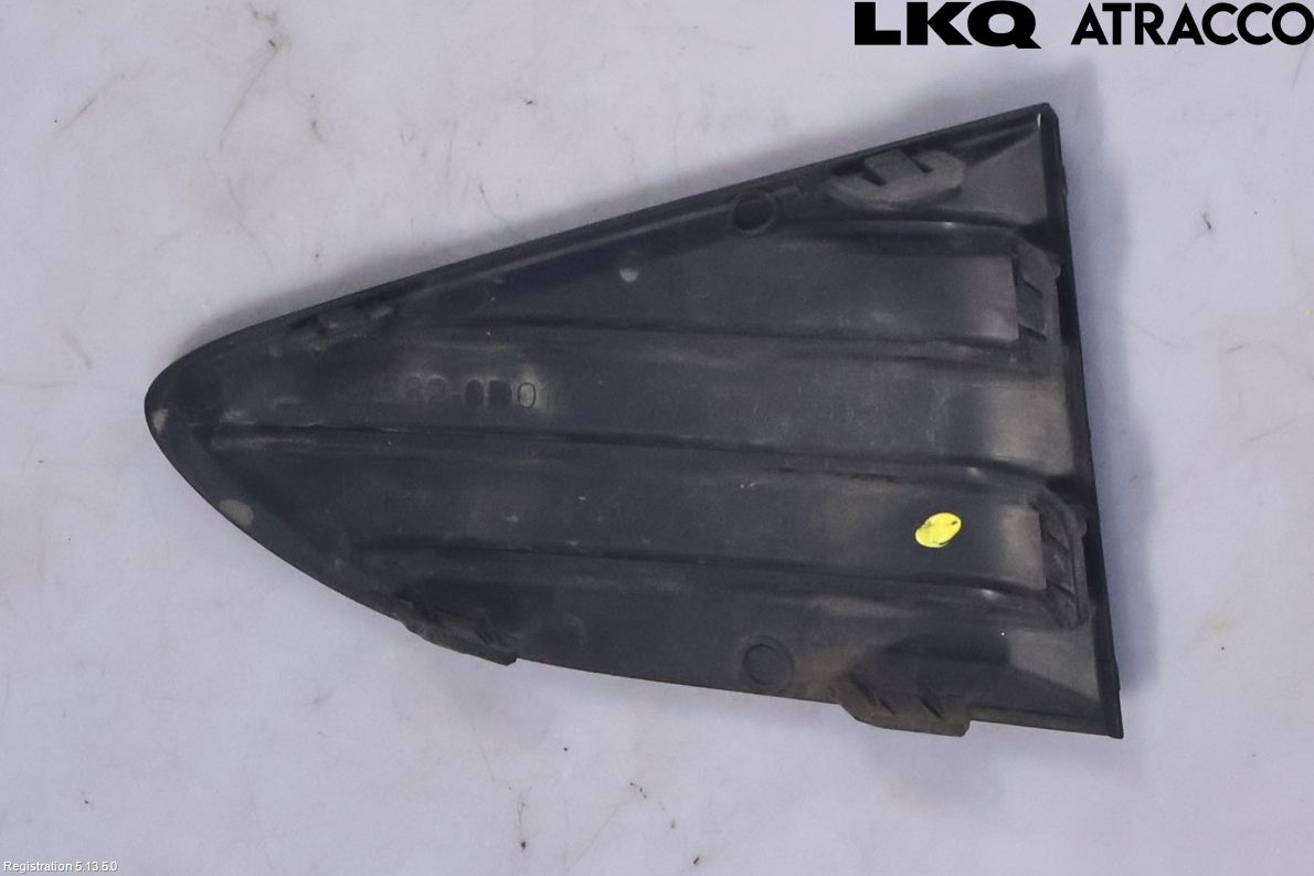 Toyota YARIS XP130 15-20 Stötfångardel Bak Vä