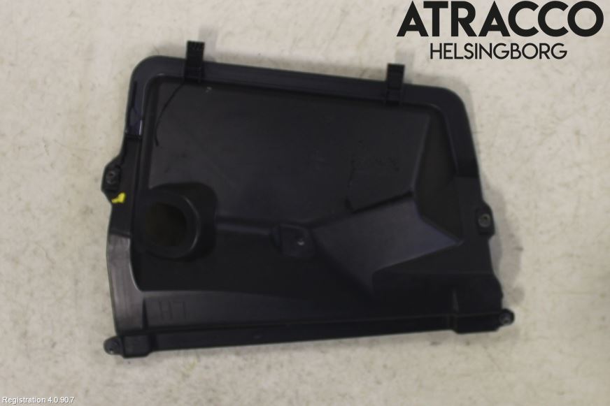 Nissan NV300 16-22 Torpedplåt-Torpedplast