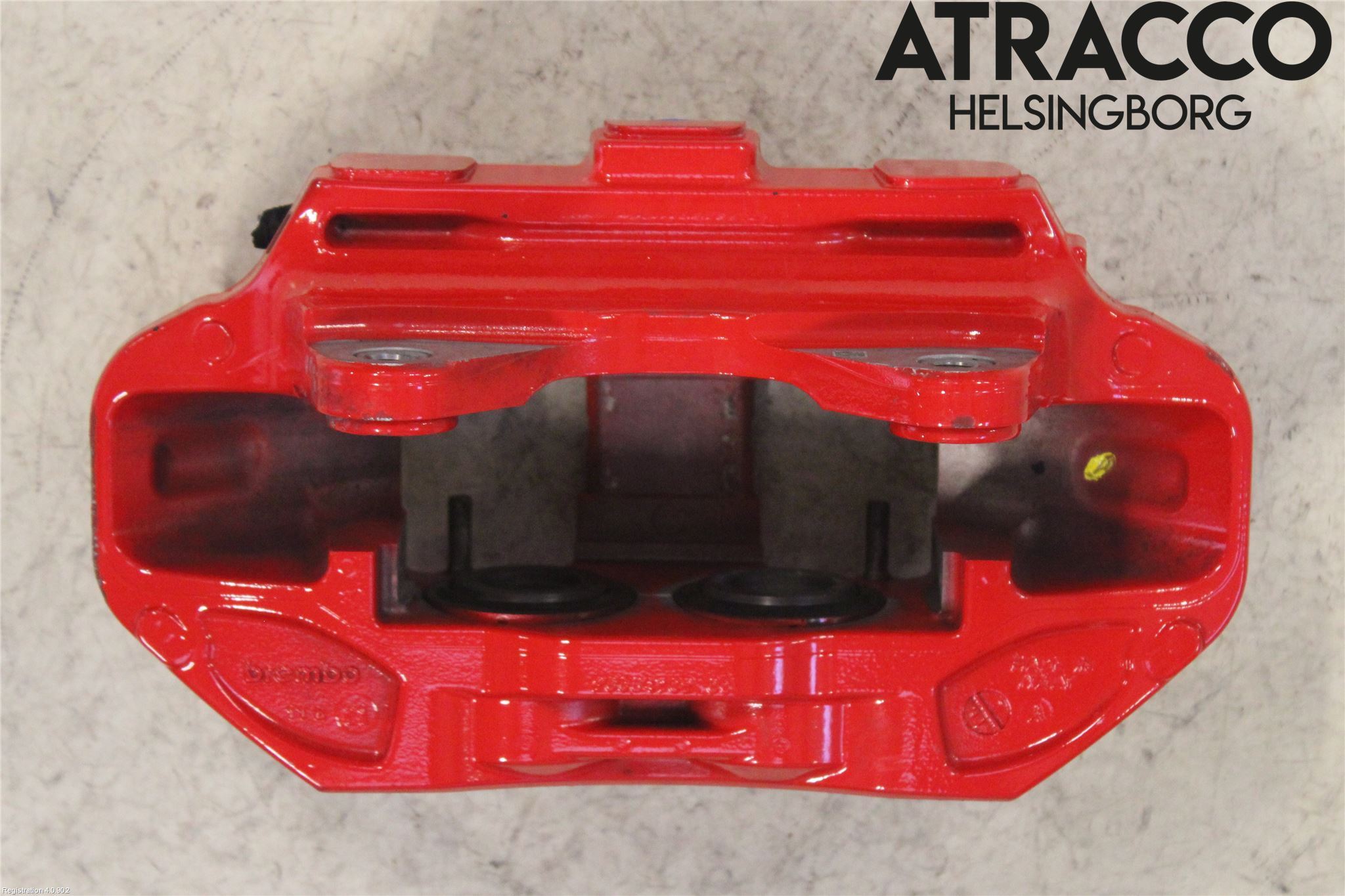 Tesla MODEL Y 21- Bromsok Fram Höger