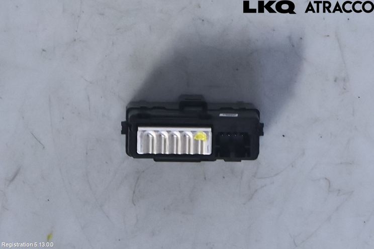 Volkswagen VW TOUAREG CR 18- Usb Connection