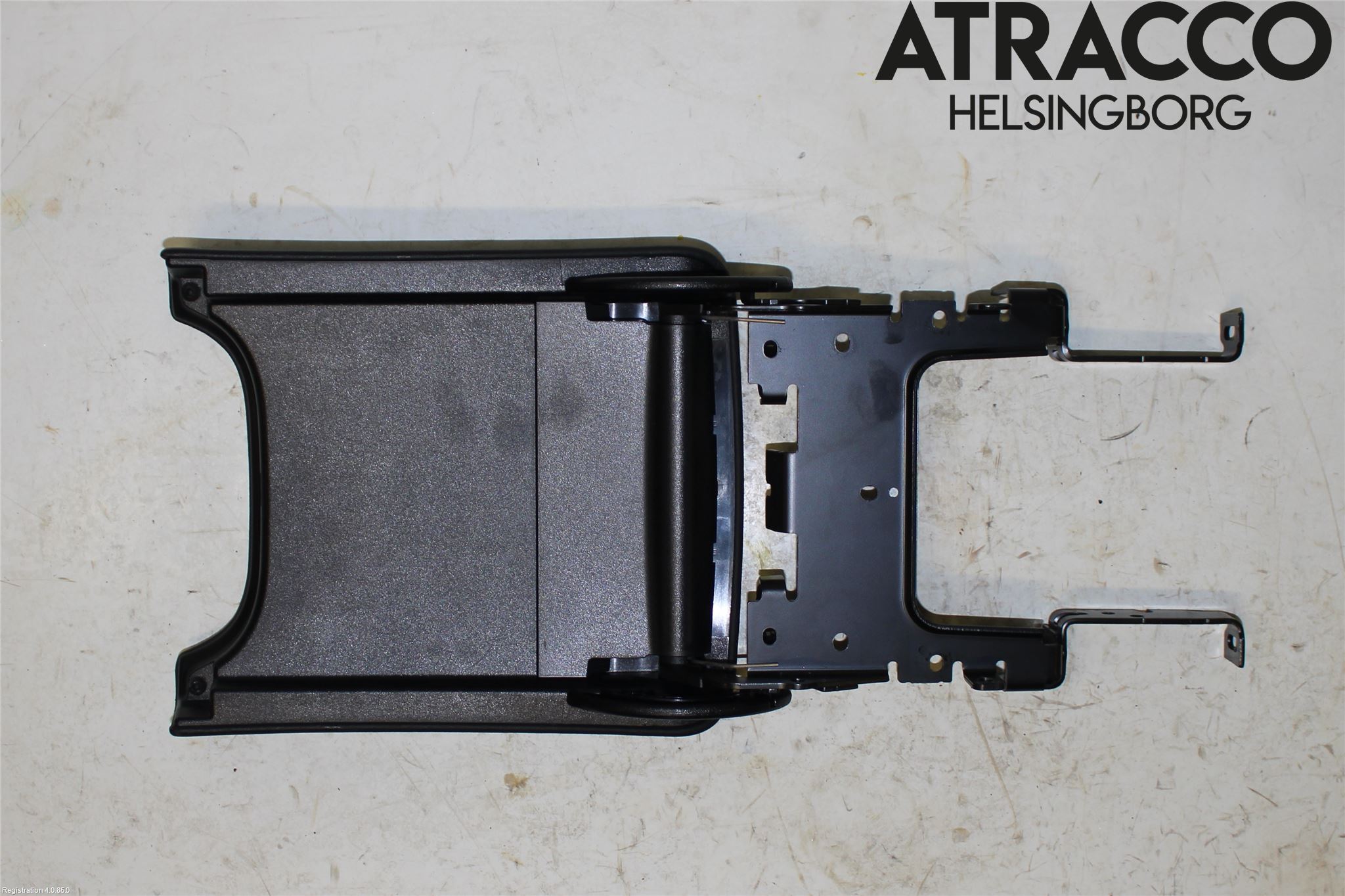 Jaguar XJ X351        10- Inredning Armstöd