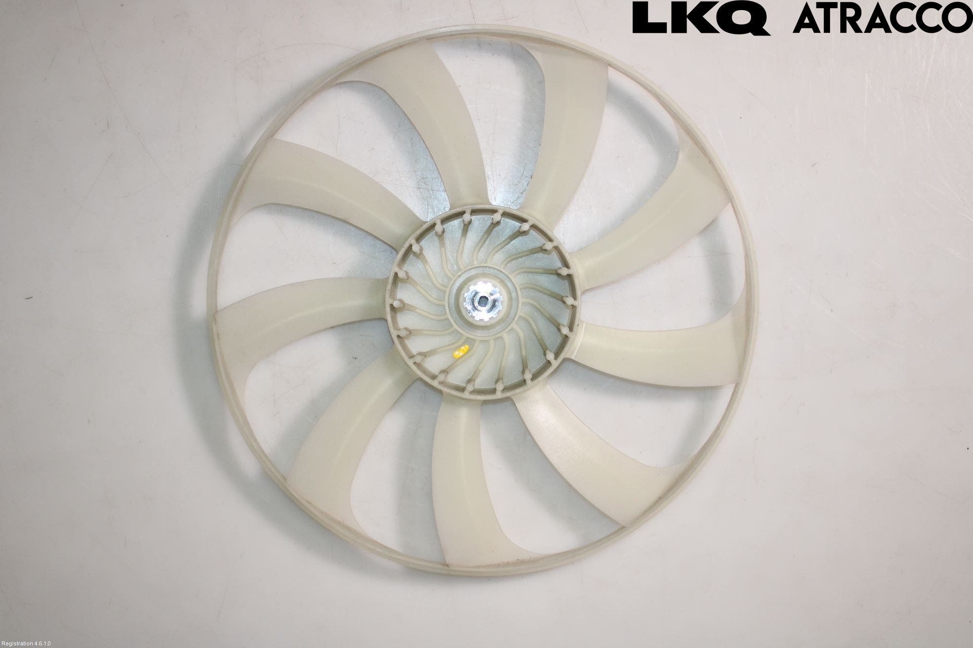 Toyota YARIS XP21 20- Kylfläkt-Vinge