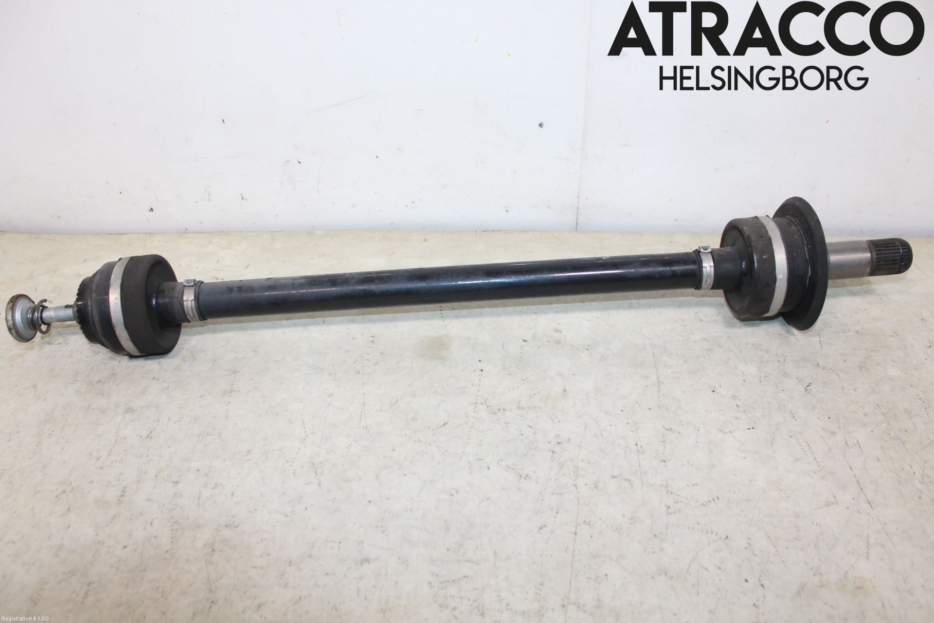 BMW 5 G30/G31/F90 17-23 Drivaxel Bak Höger