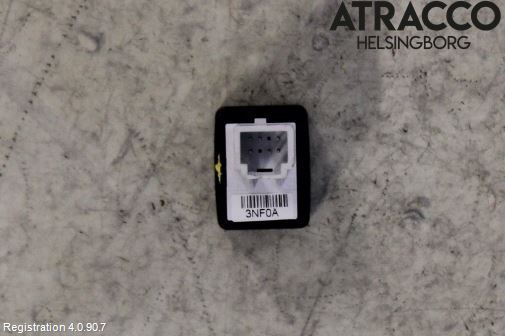 Nissan LEAF 11-17 Strömställare Övrigt