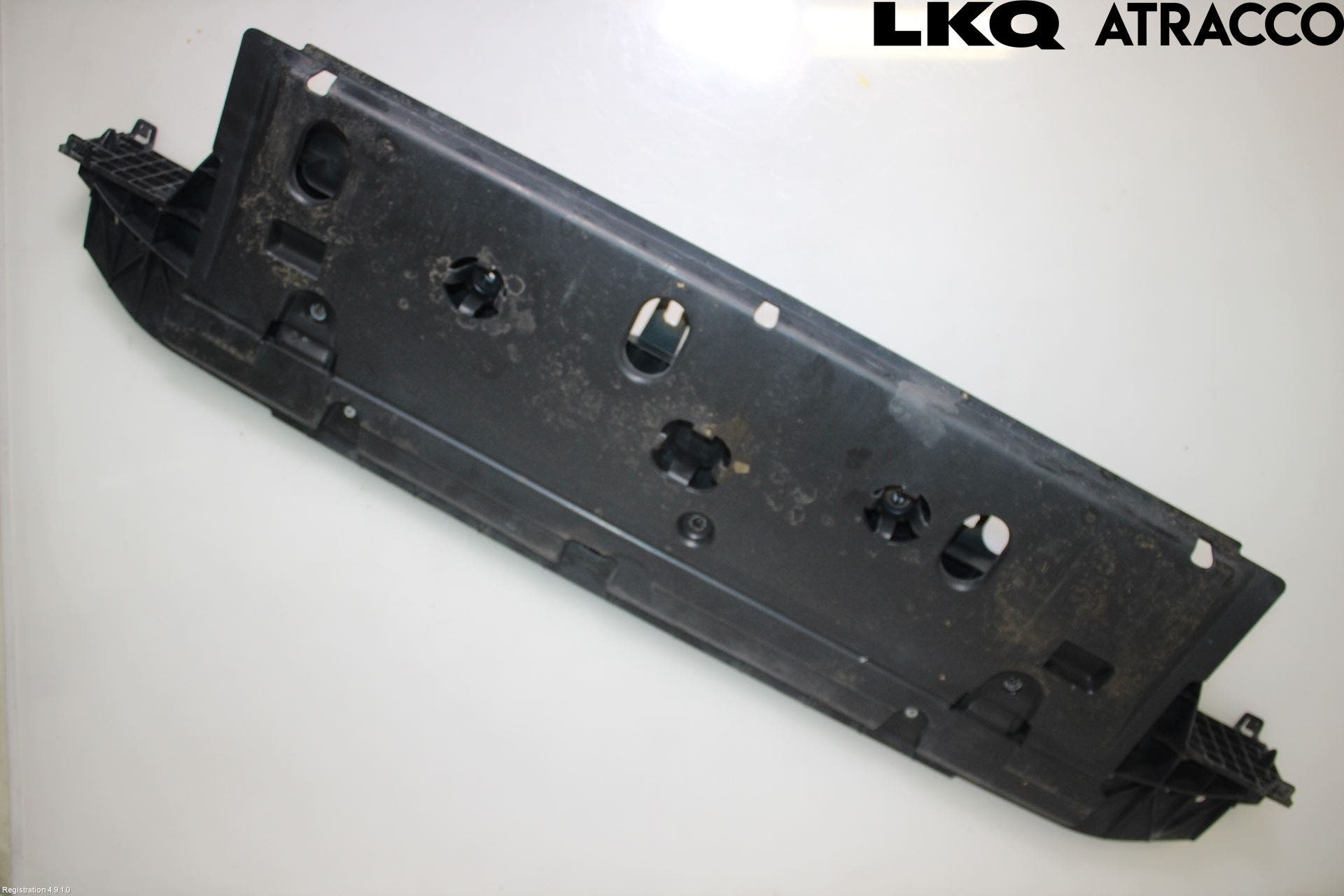 Peugeot 208 12-15 Hasplåt Plåt-Plast