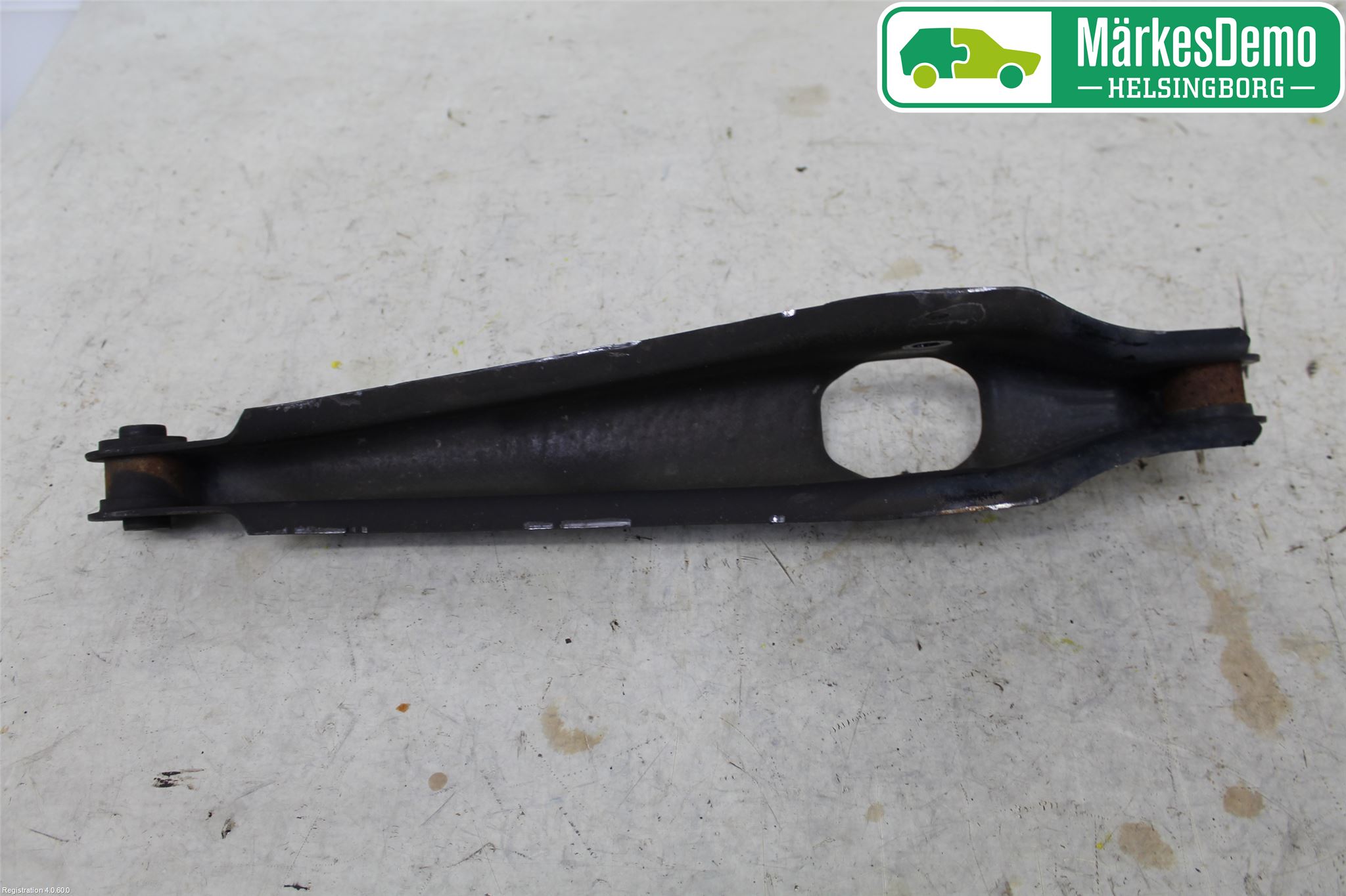 Mitsubishi ECLIPS CROSS Bärarm Bak Vänster