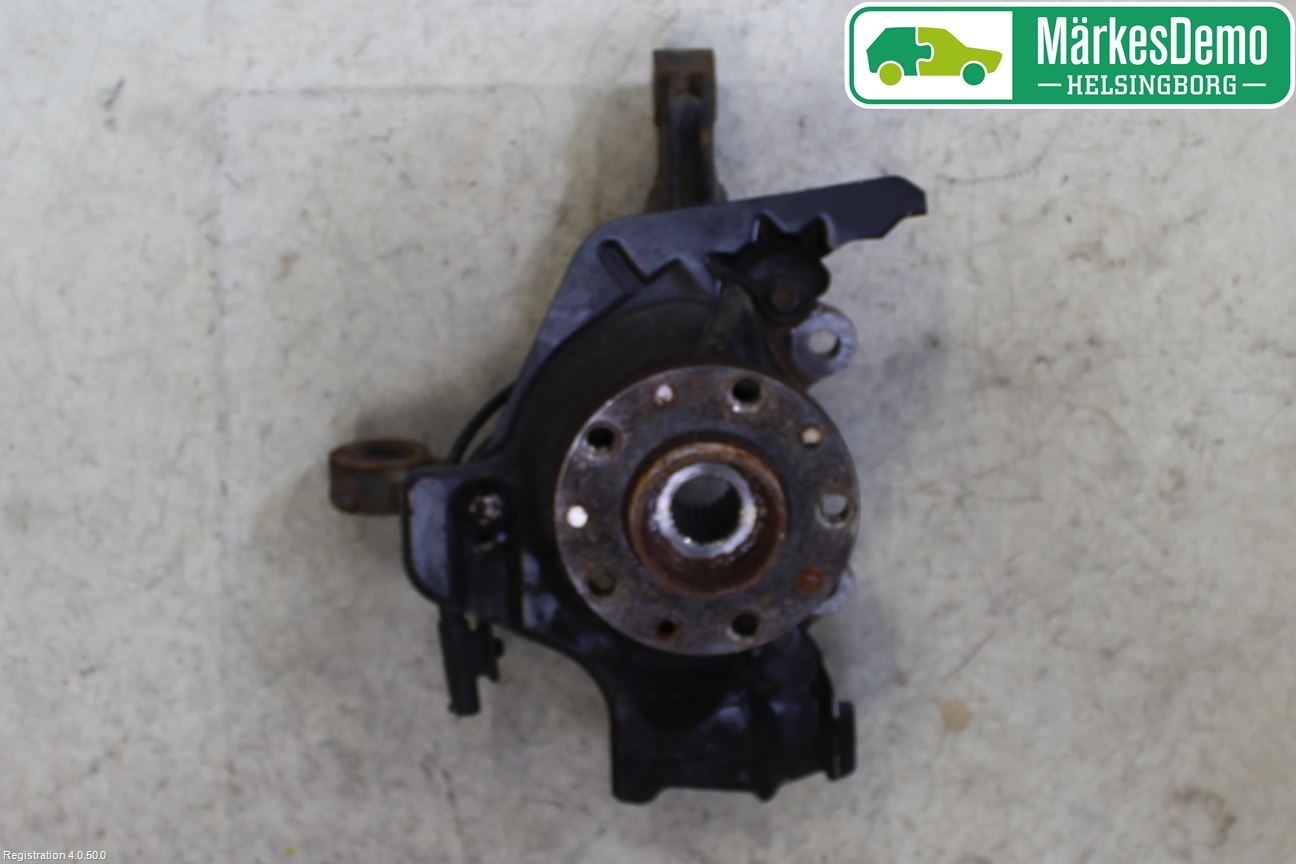 Fiat TIPO/CROSS 16- Styrspindel Lagerhus Hö