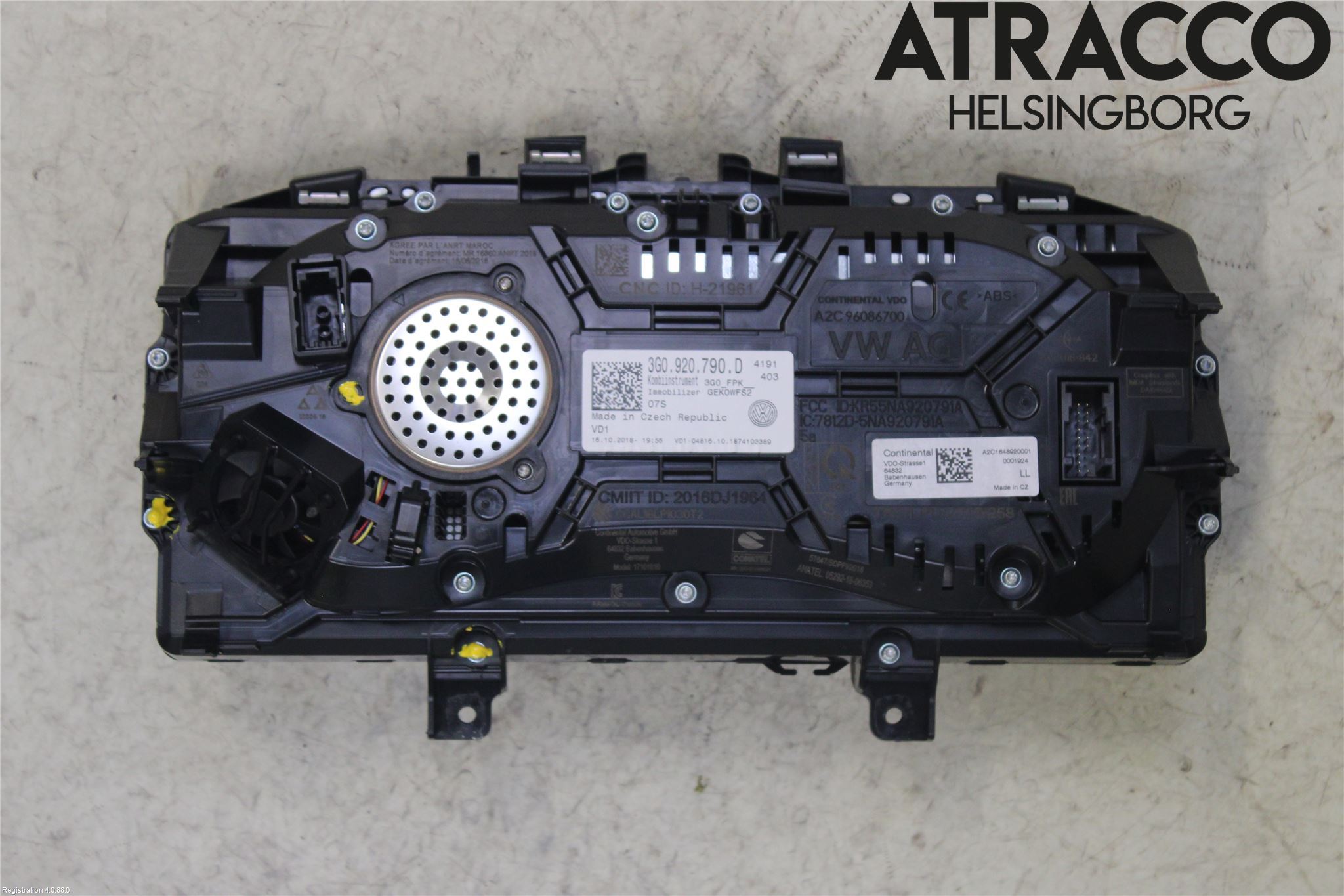 Volkswagen VW PASSAT 15-19 Instrument Komb