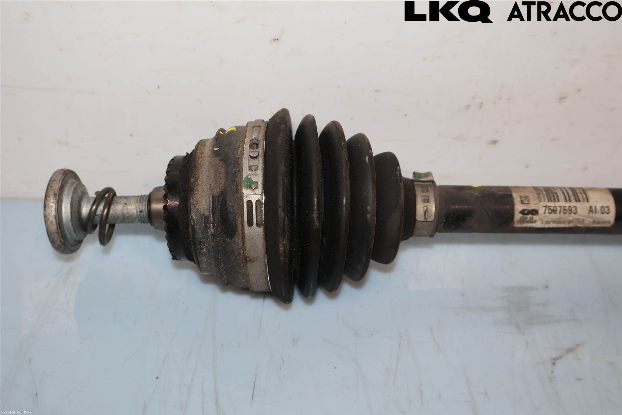 BMW 3 F30/F31/F80 12-19 Drivaxel Fram Vänster