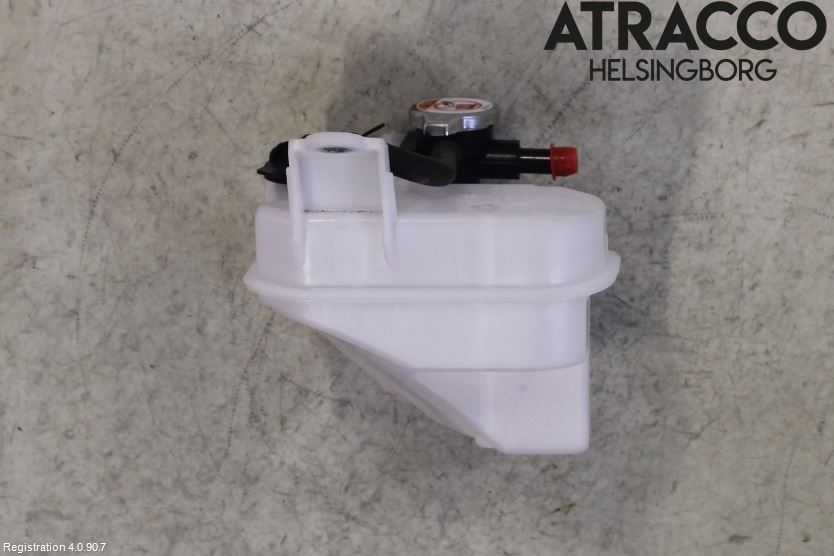 Toyota COROLLA CROSS XG10 22- Expansionstank