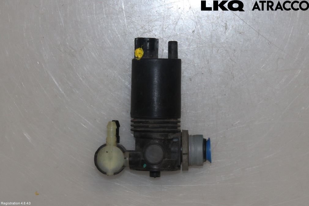 Toyota COROLLA 19- Spolarpump Vindruta