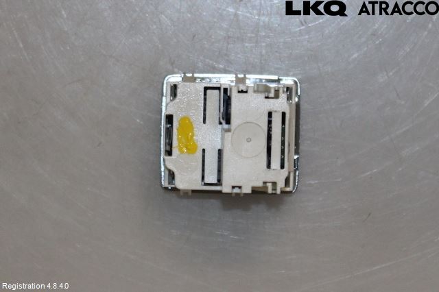 Mercedes-Benz MB E-KLASS (W212) 09-16 Instrument Klocka