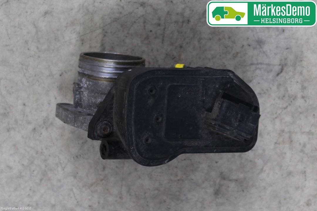 Peugeot 208 12-15 Injspjällhus