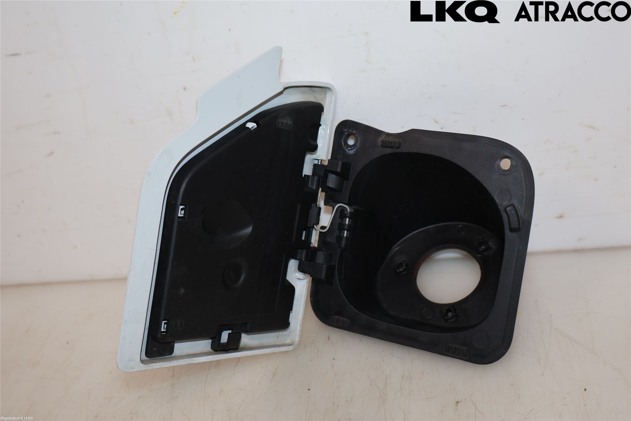 Nissan NV400 12-24 Tanklucka