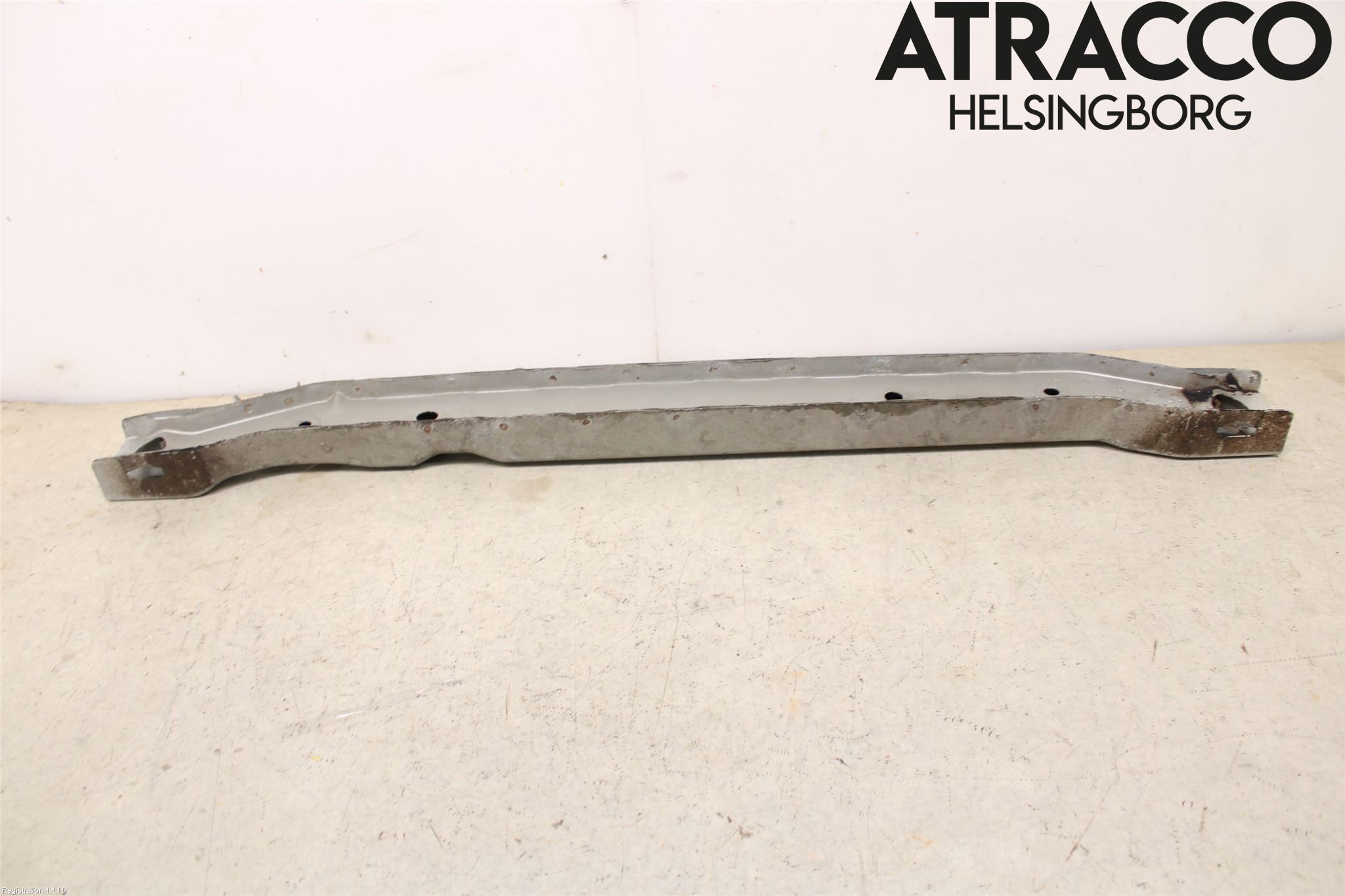 Nissan PULSAR Kylarfäste-Ram-Balk