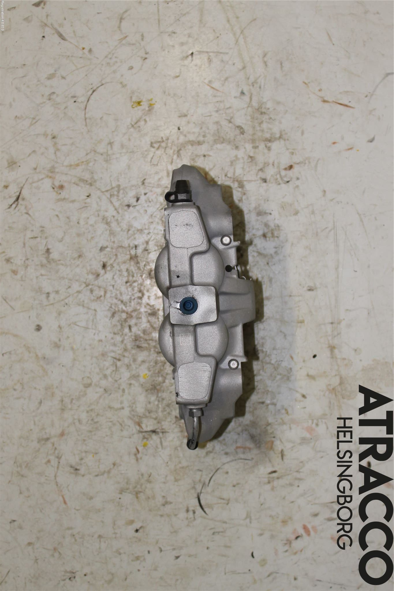 Alfa GIULIA Bromsok Fram Höger