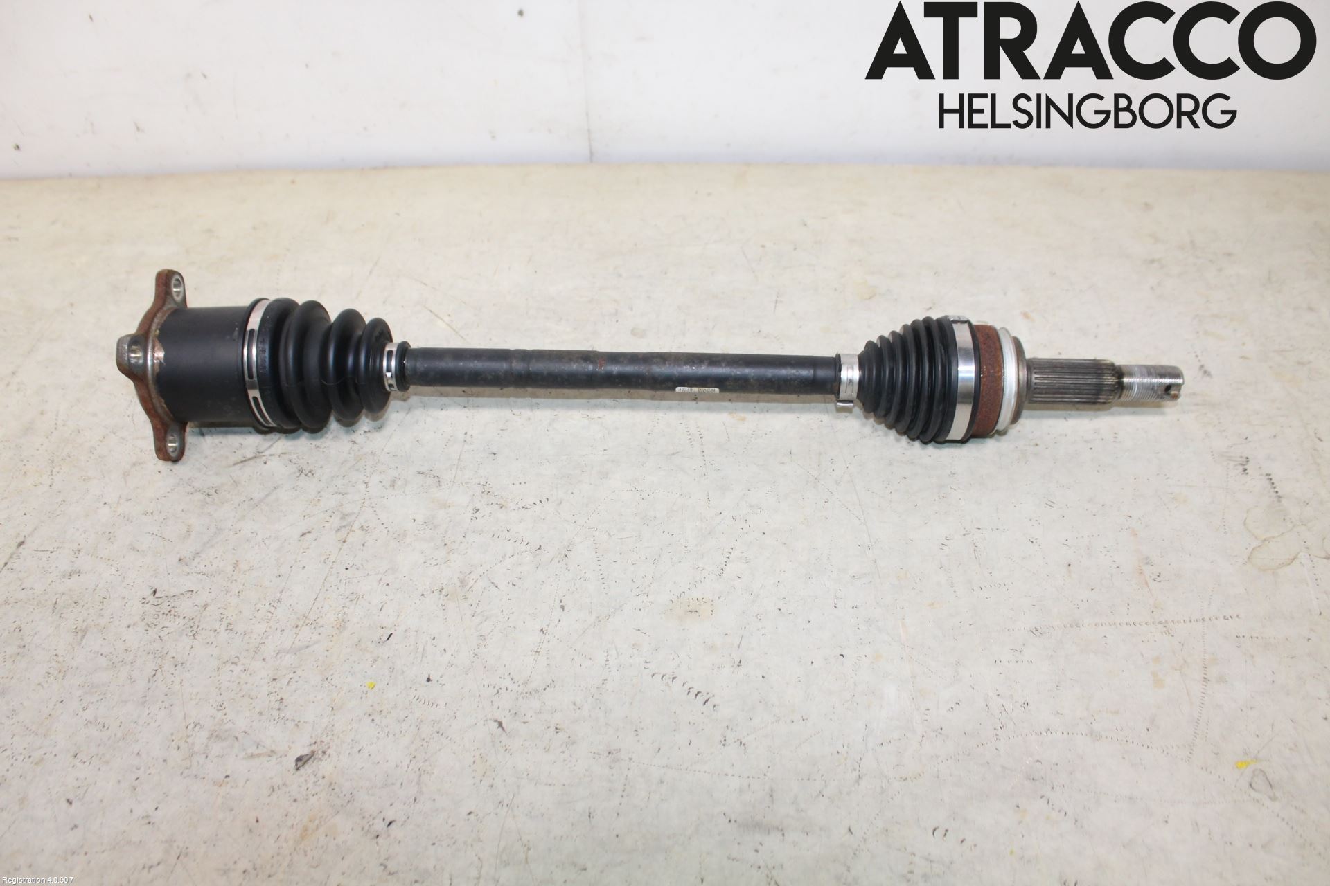 Toyota COROLLA CROSS XG10 22- Drivaxel Bak Vänster