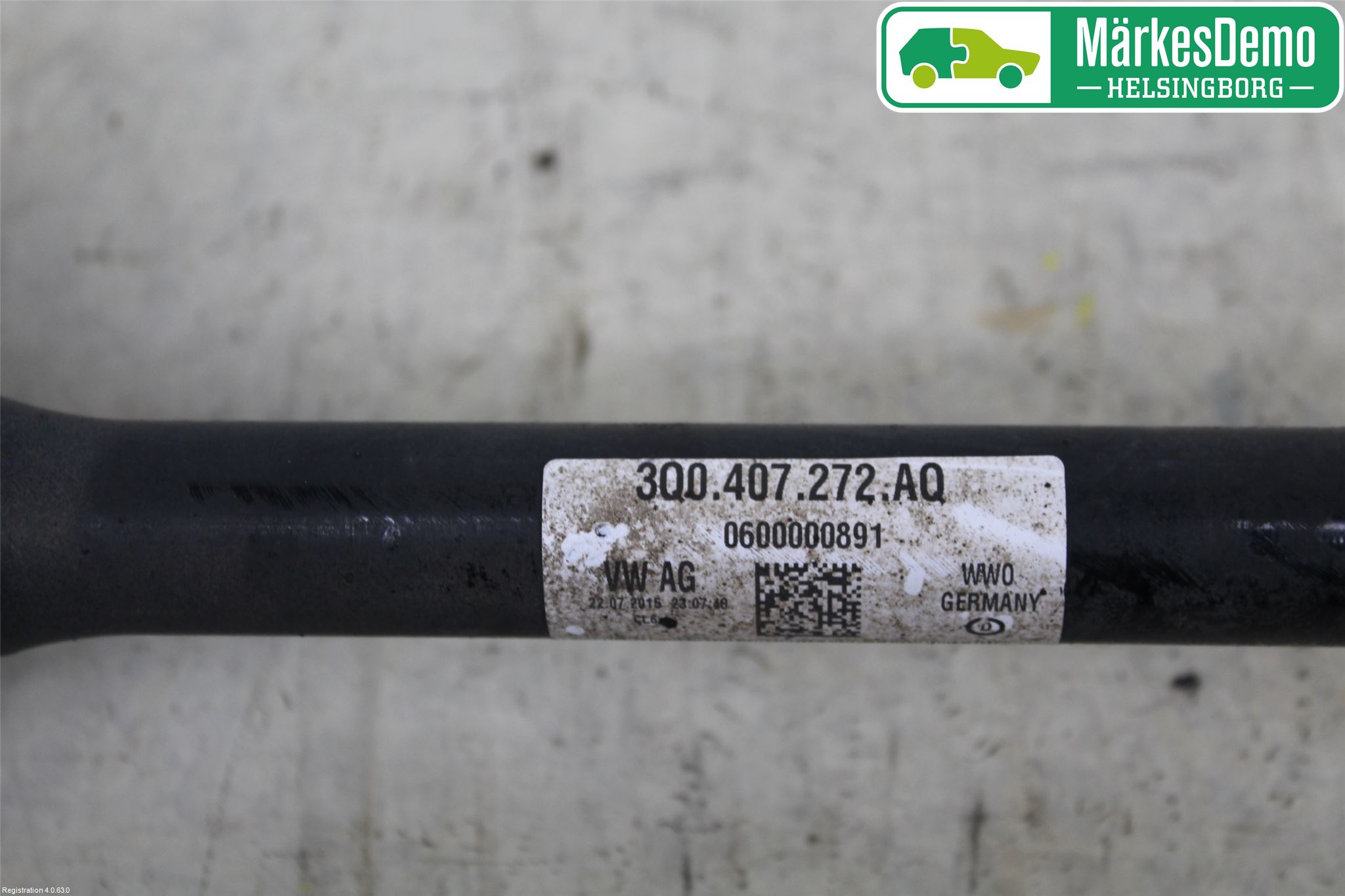 Volkswagen VW PASSAT 15-19 Drivaxel Fram Höger