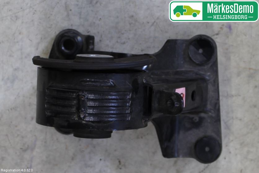 Toyota RAV4 13-18 Motorfäste