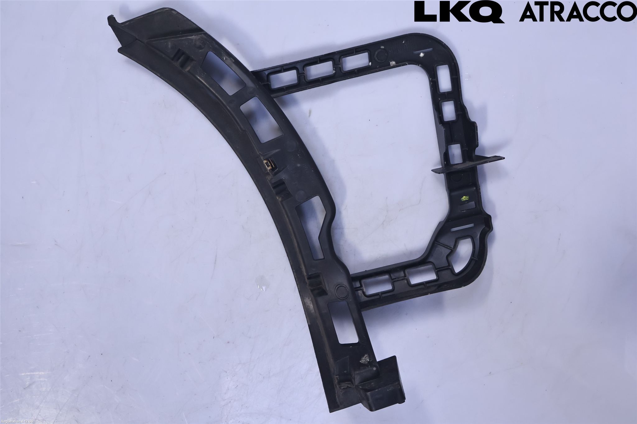 Volkswagen VW PASSAT 11-14 Stötfångardel Bak Hö