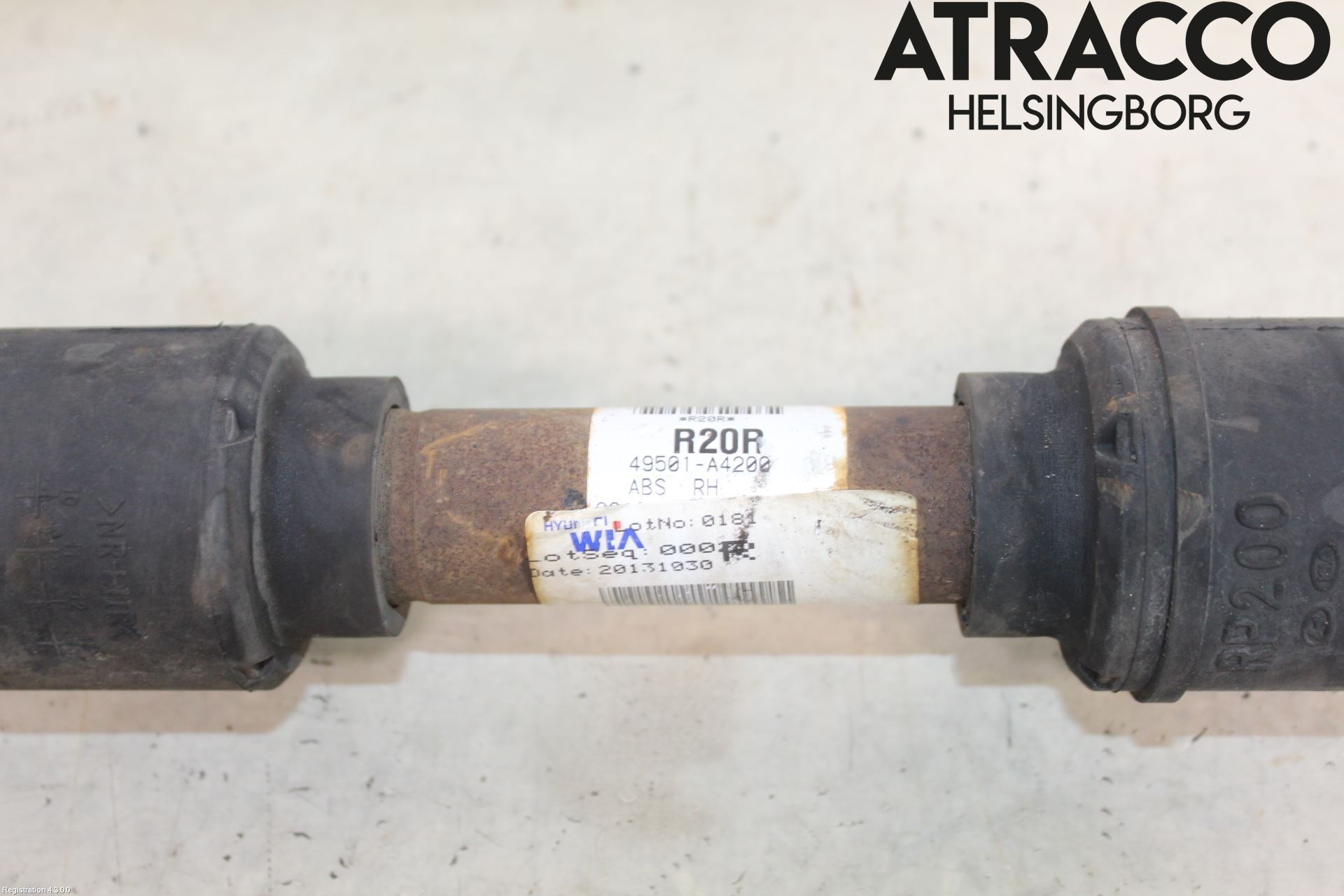 Kia CARENS III 13-19 Drivaxel Fram Höger