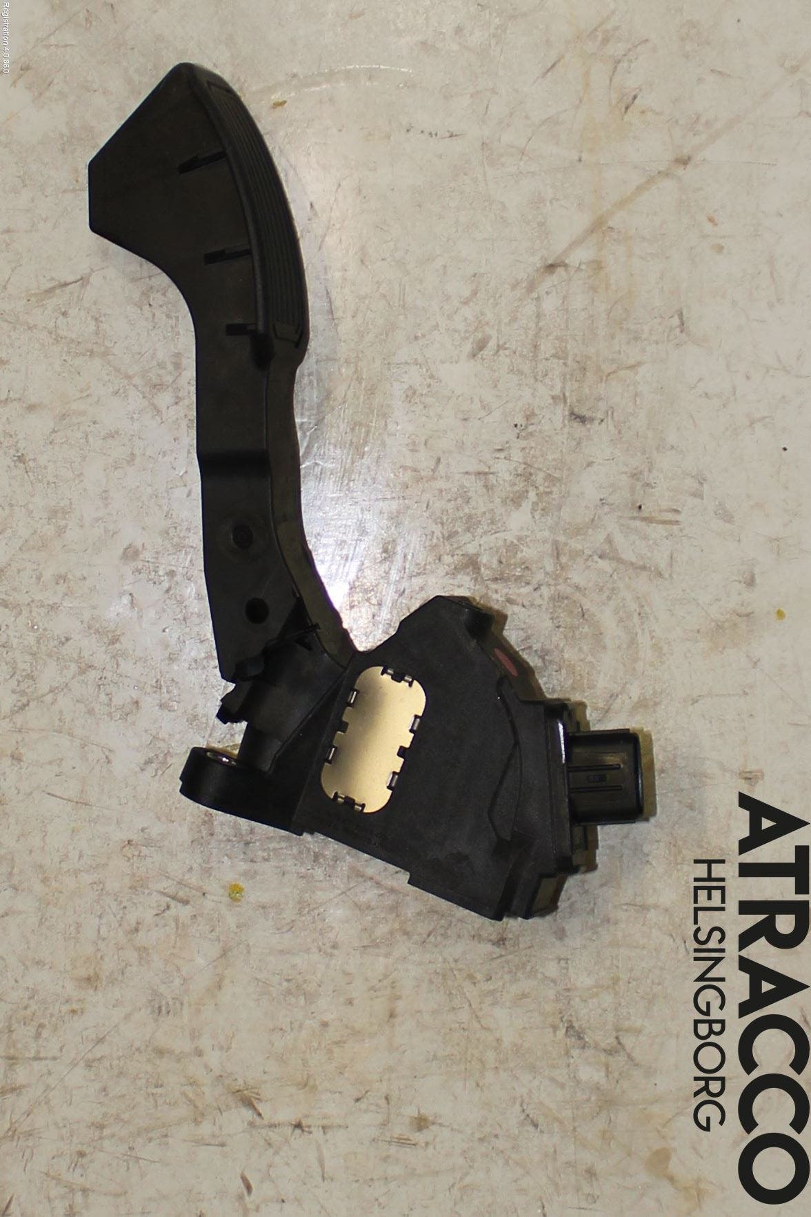 Toyota AVENSIS 16-18 Gaspedal