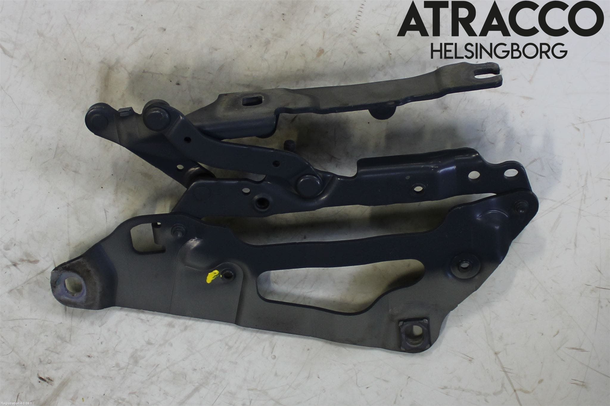 BMW 5 GT F07 09-17 Huvgångjärn