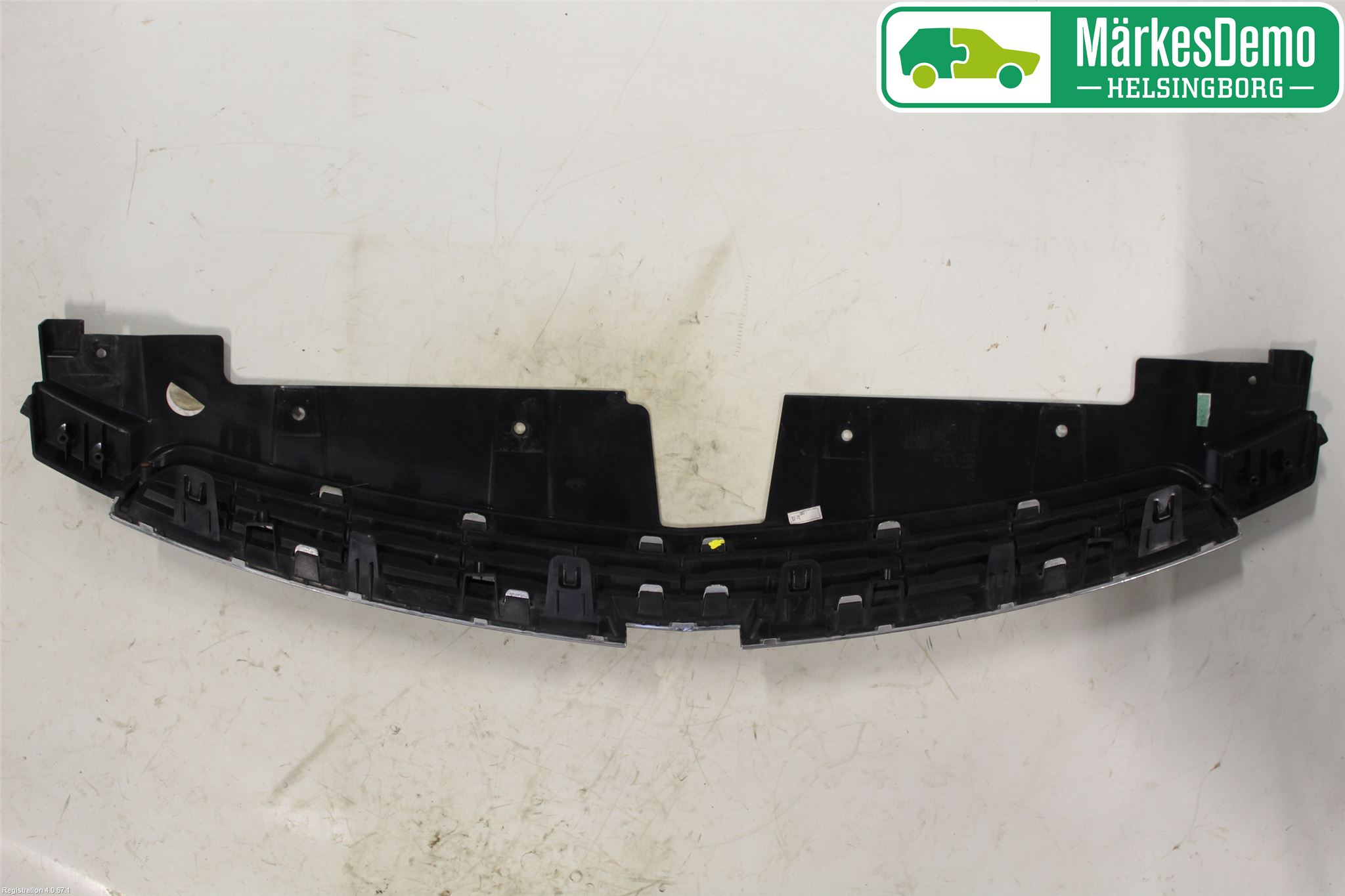 GM CHEVROLET CRUZE Grill Komp