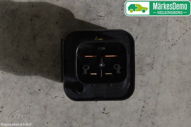 Toyota YARIS XP130 15-20 Relä Övrigt