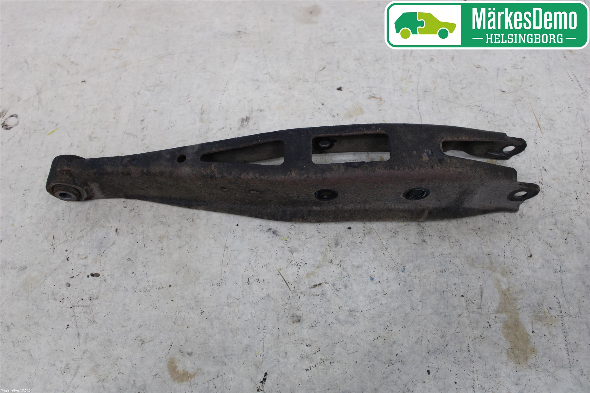 Subaru LEGACY 10-14 Bärarm Bak Höger