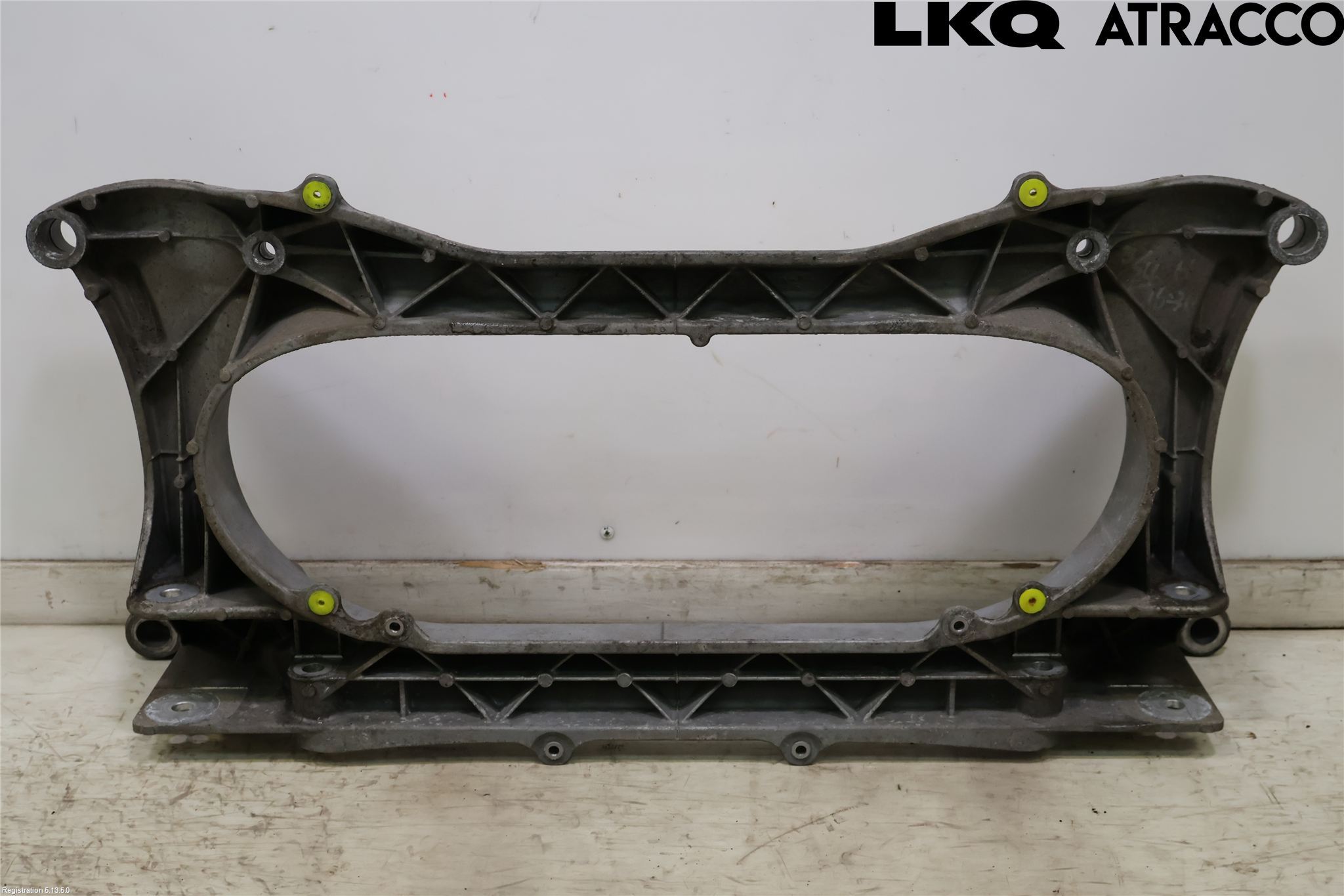 Lexus IS 250/350 14-20 Framvagnsbalk