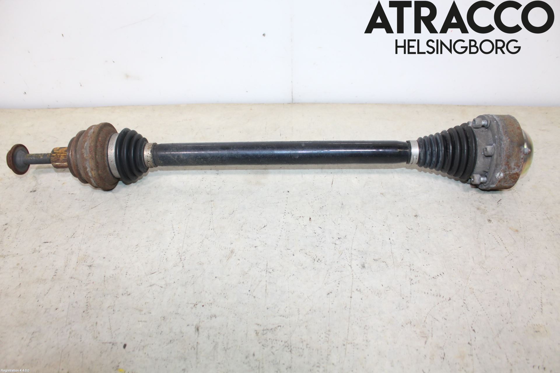Audi A4/S4 B9 16-19 Drivaxel Bak Vänster