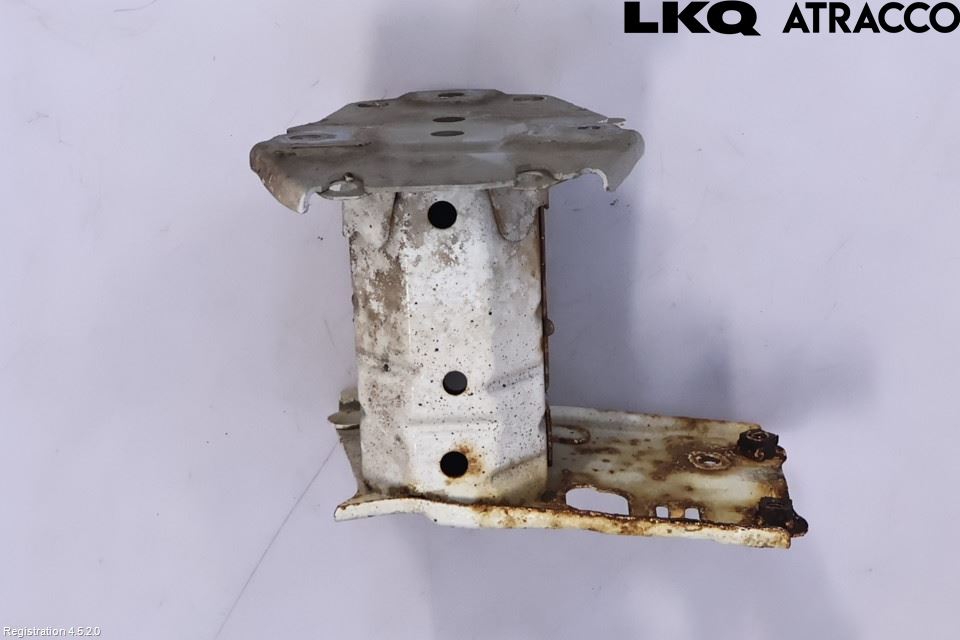 Toyota AURIS 13-19 Stötfångarbärjärn Bak