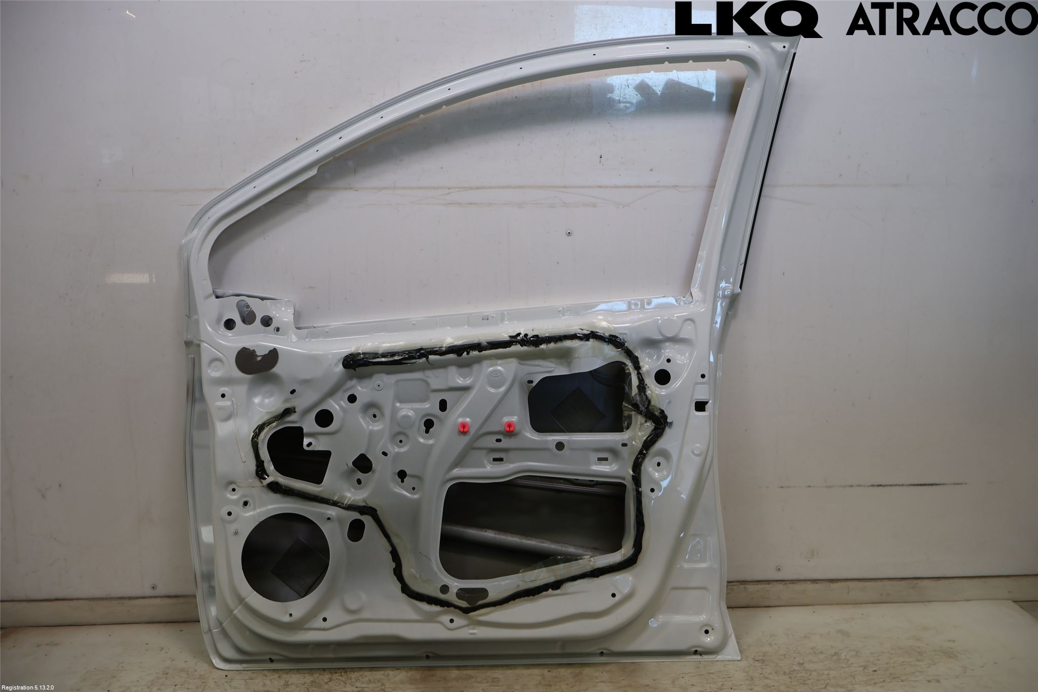 Toyota YARIS XP130 15-20 Dörr Fram Höger