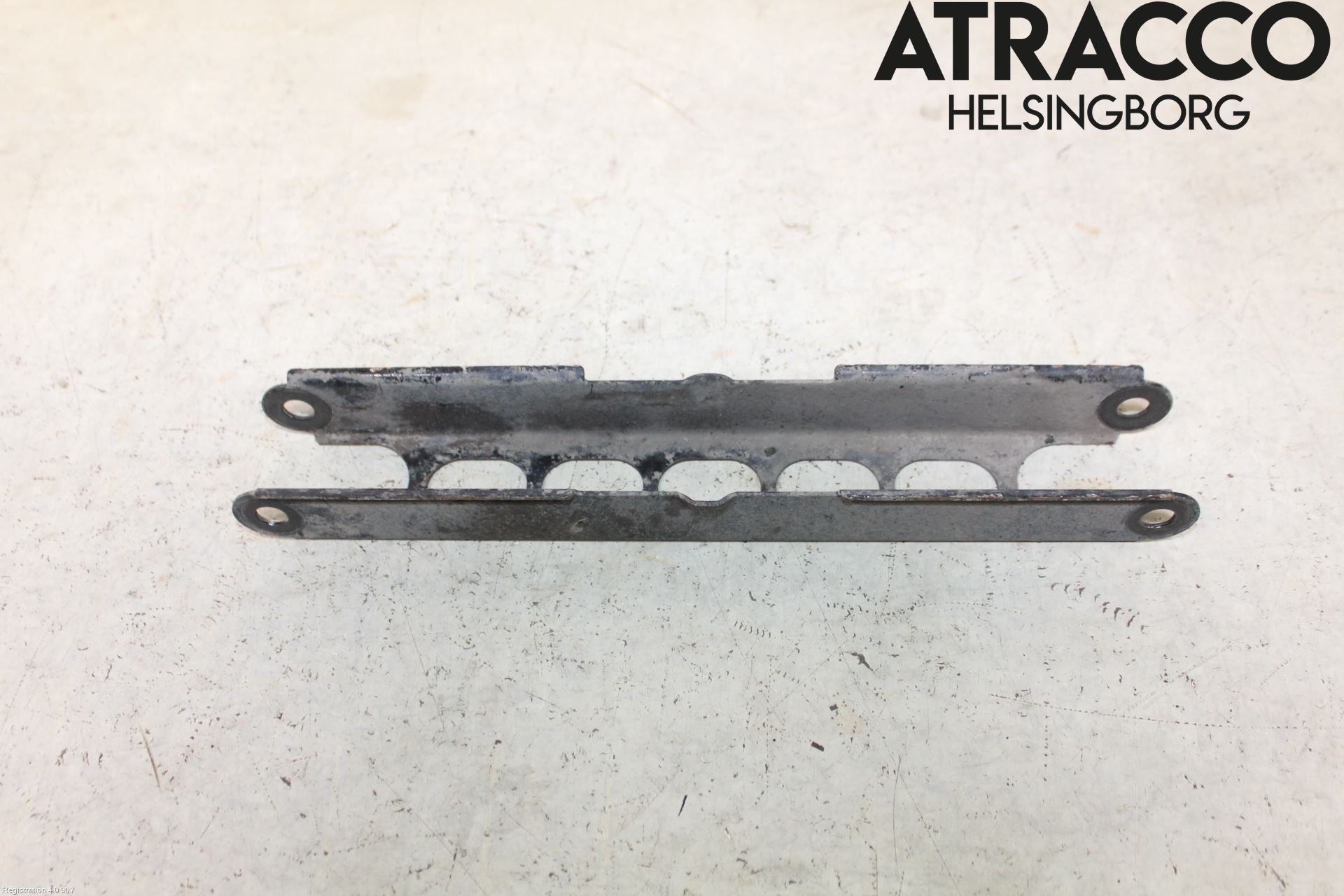 BMW 1 E87/81 5D/3D 03-11 Bärarm Bak Höger