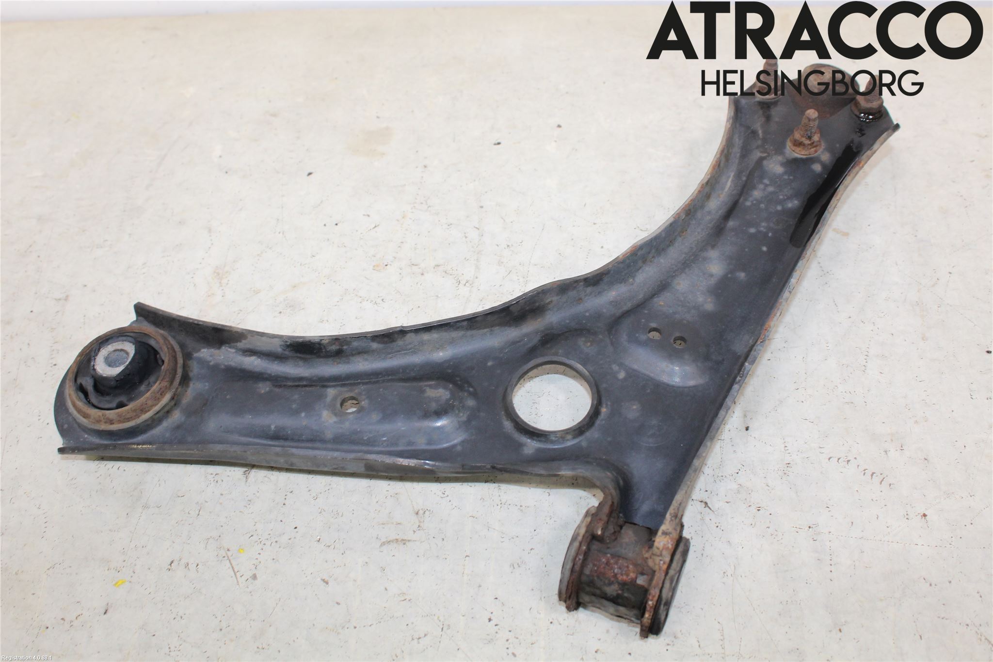 Volkswagen VW CADDY 11-15 Bärarm Fram Undre Hö